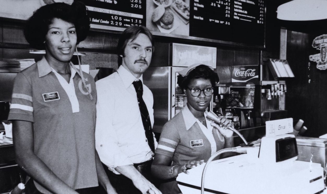 Gettyimages - 179710047, Baltimore Fast Food Three fast food restaurant employees are at the counter, Baltimore, Maryland, 1970. 