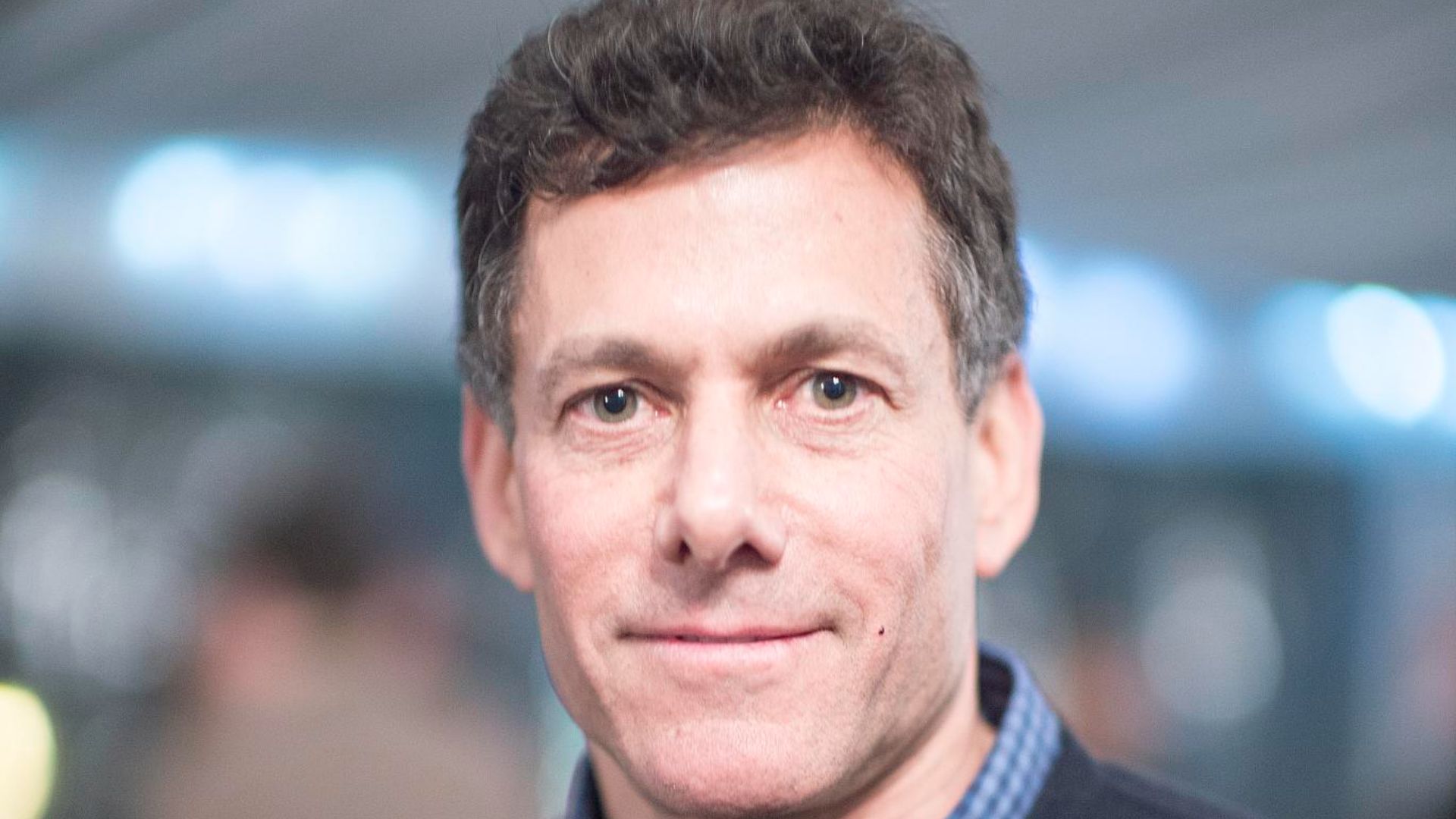 File:Strauss Zelnick, 2015 (16339090774).jpg