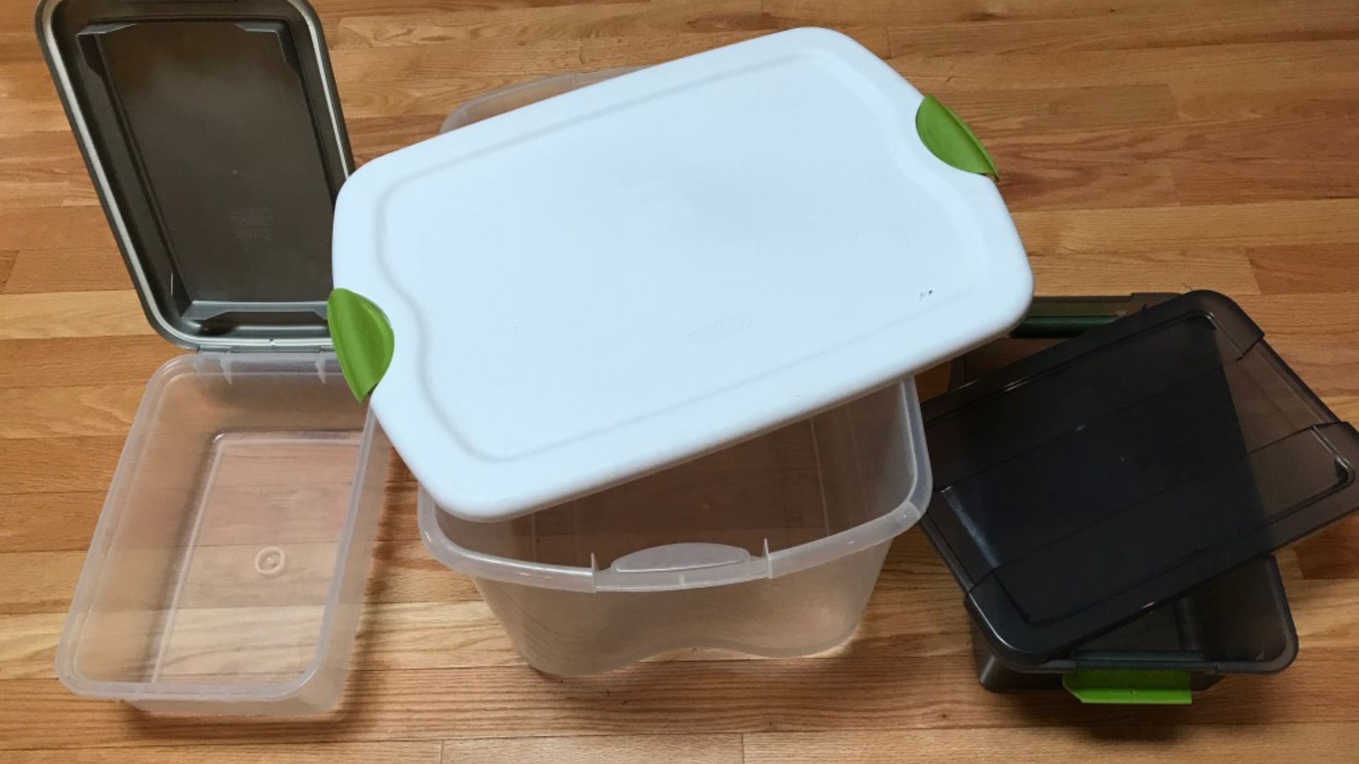 File:StorageContainers.jpg