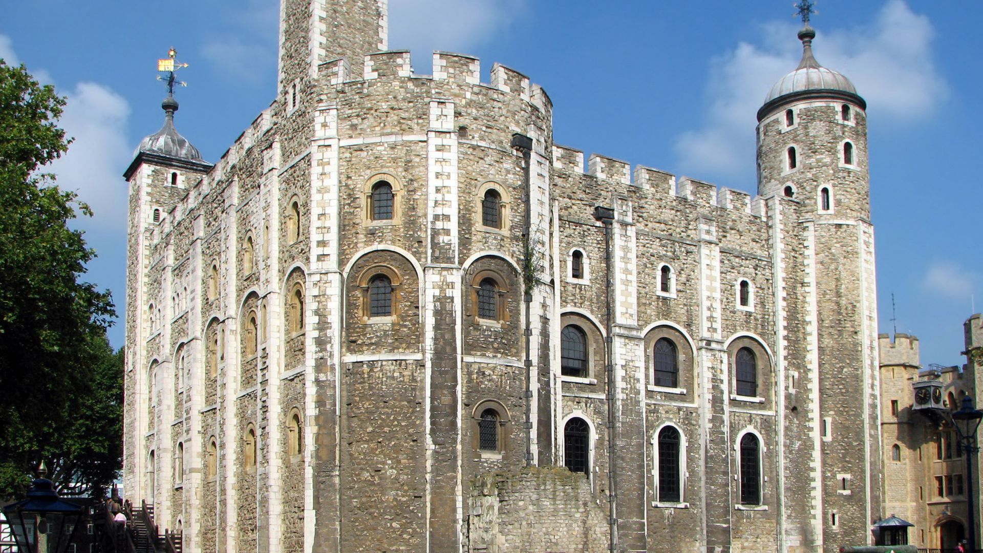 File:Tower of London White Tower.jpg