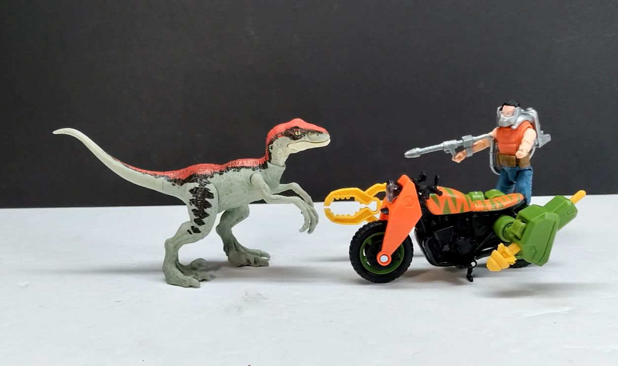 1993 Jurassic Park: “Dennis Nedry with Stickers” Variant 