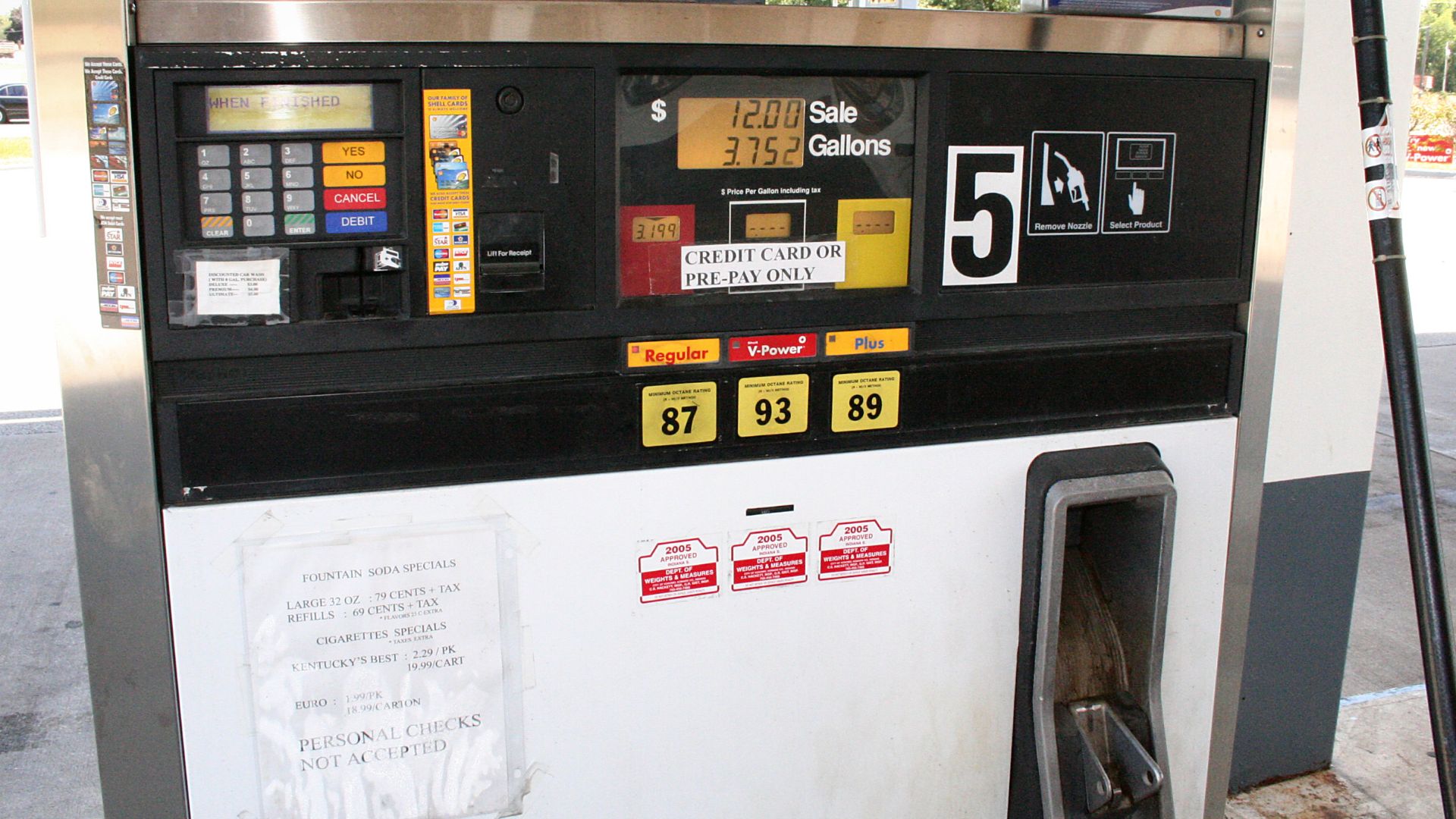 File:Gas-pump-Indiana-USA.jpg