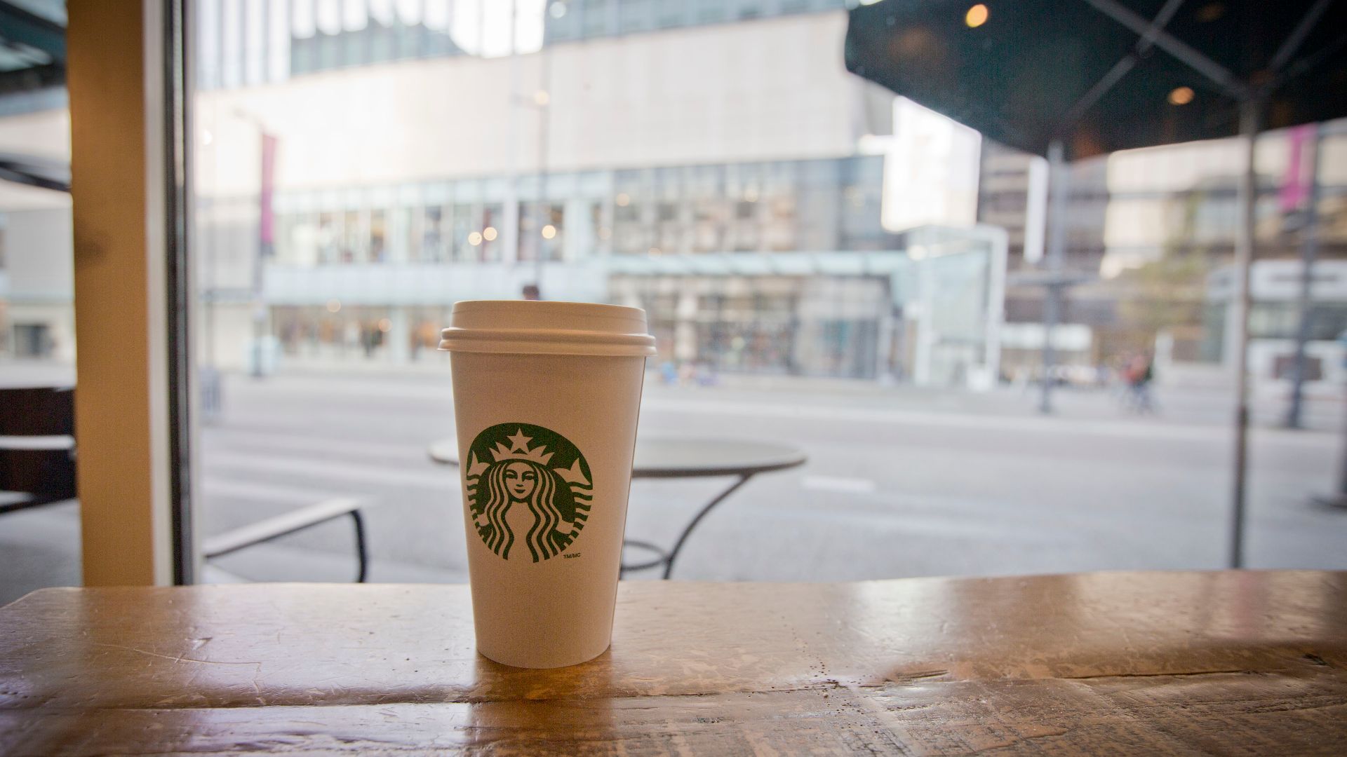 File:Starbucks Coffee (29872889054).jpg