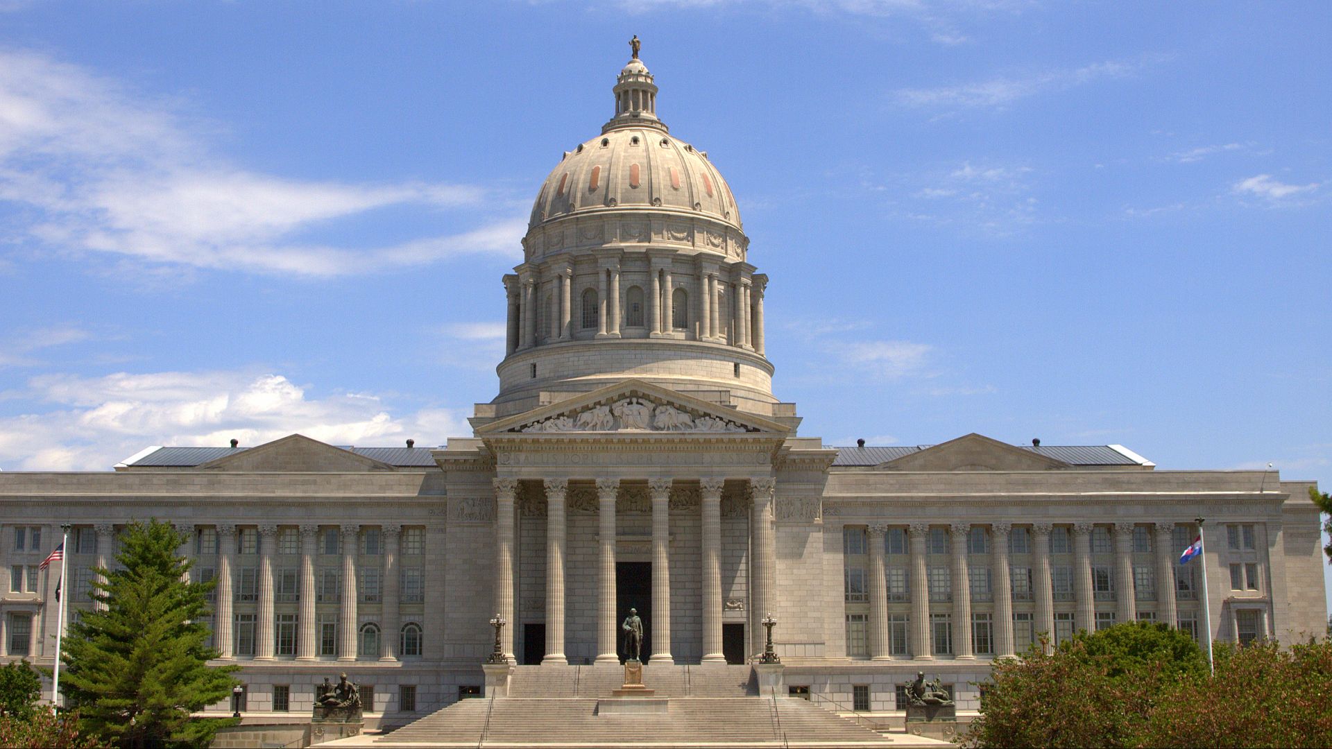 File:Missouri State Capitol - panoramio (1).jpg
