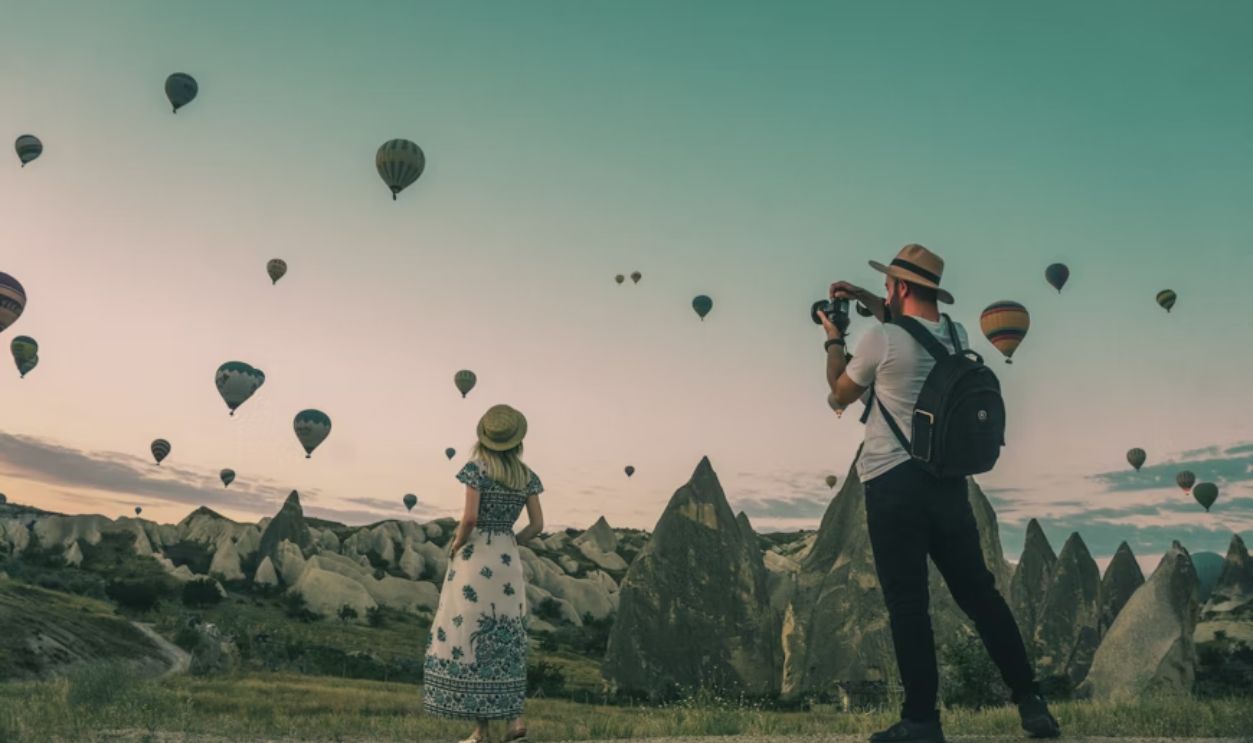 Undervaluing Experiences Over Stuff Distorts Memory