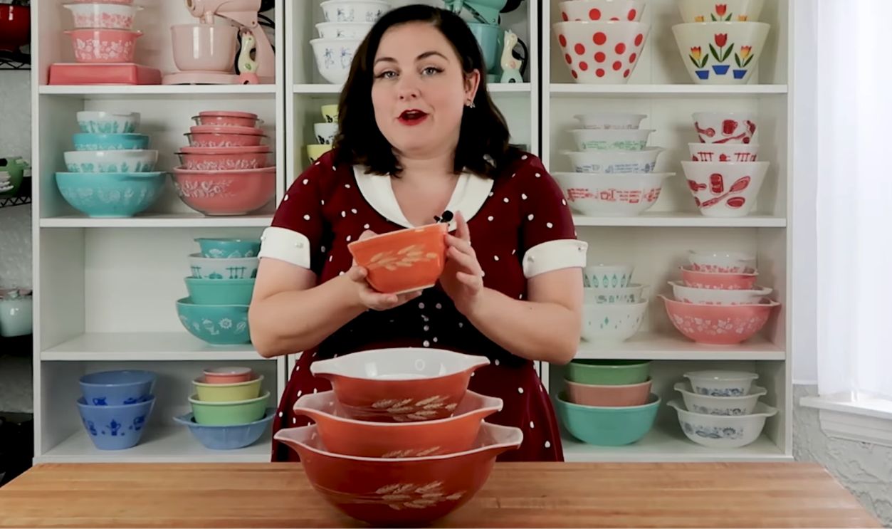 Autumn Harvest Cinderella Bowls (Orange on White)