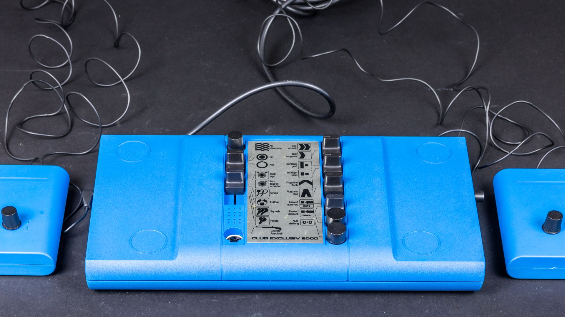 File:Interton Club Exclusiv 2000-7973.jpg