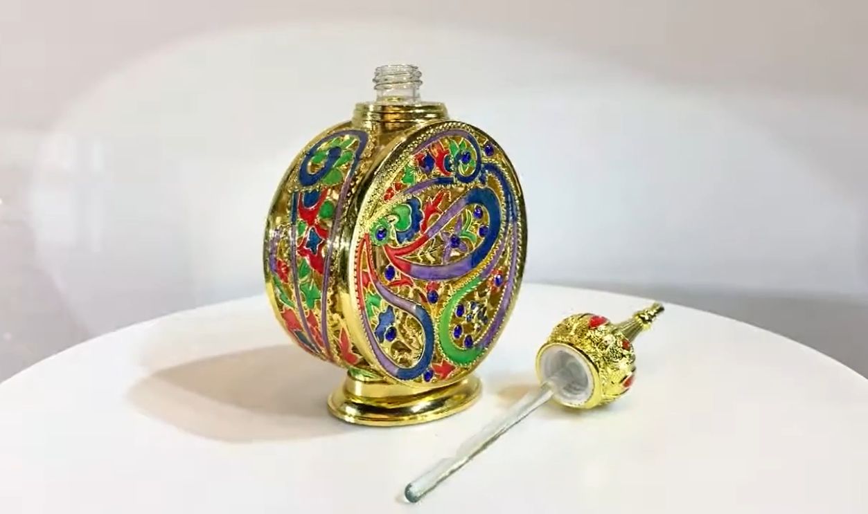 1934 Obelisk Egyptian Revival Perfume Bottle: A Deco Dream