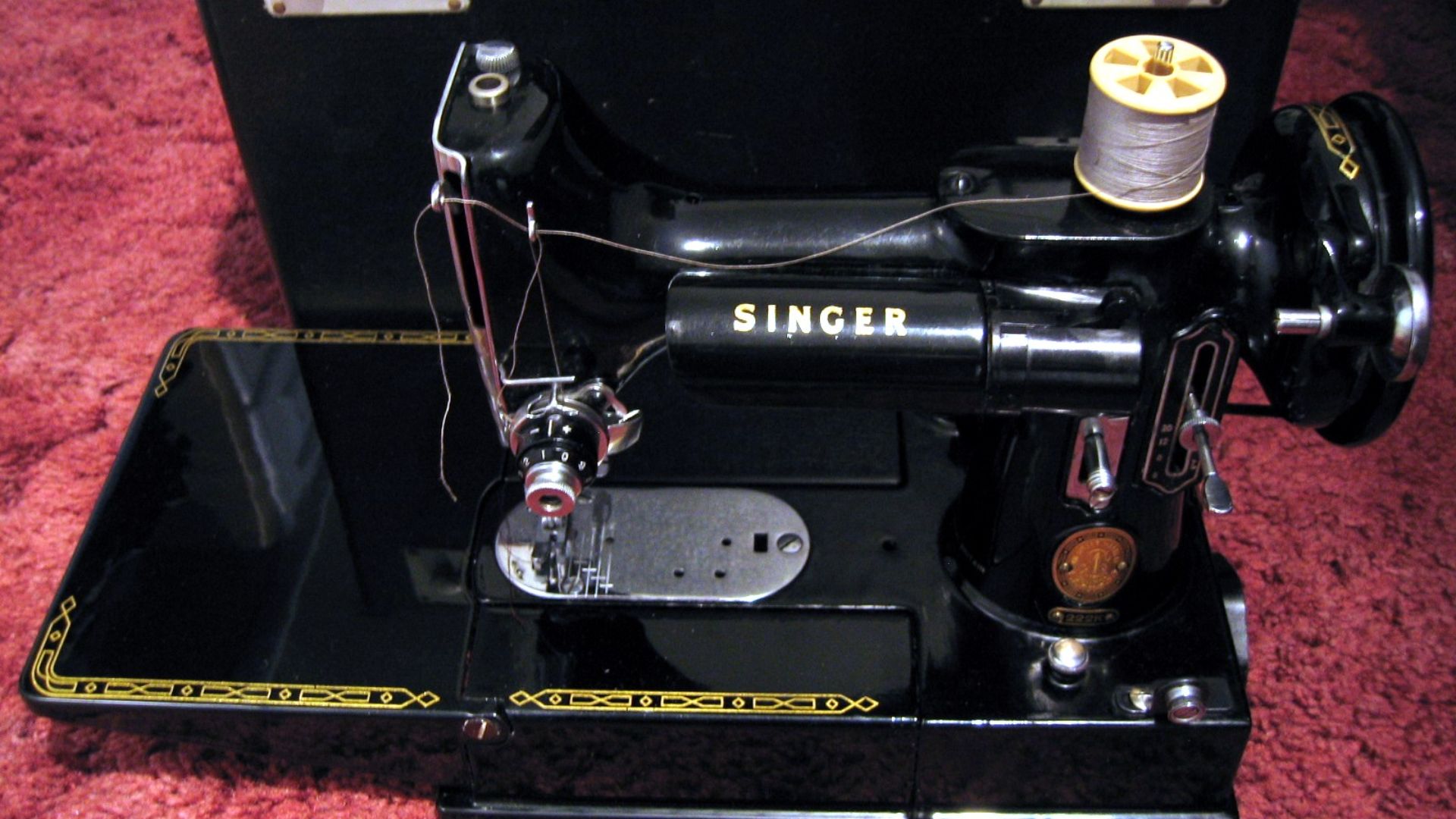 File:Singer222k.jpg
