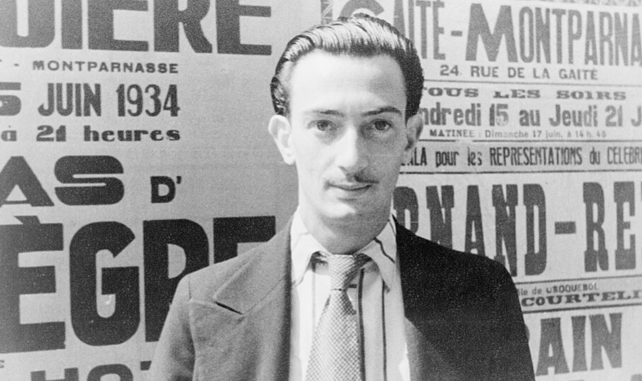 1946 Schiaparelli Salvador Dalí Le Roy Soleil: Surrealist Gold