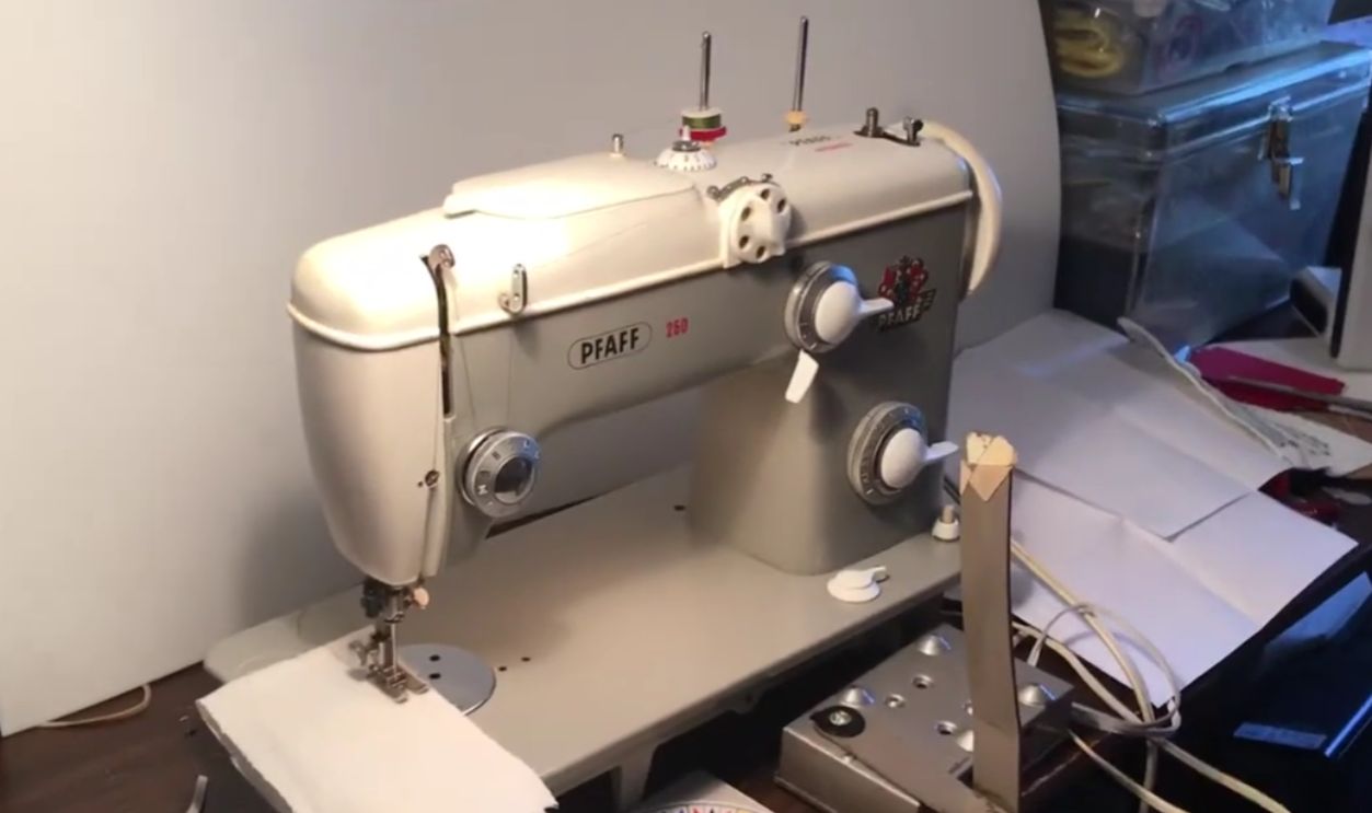 Pfaff 260 Automatic