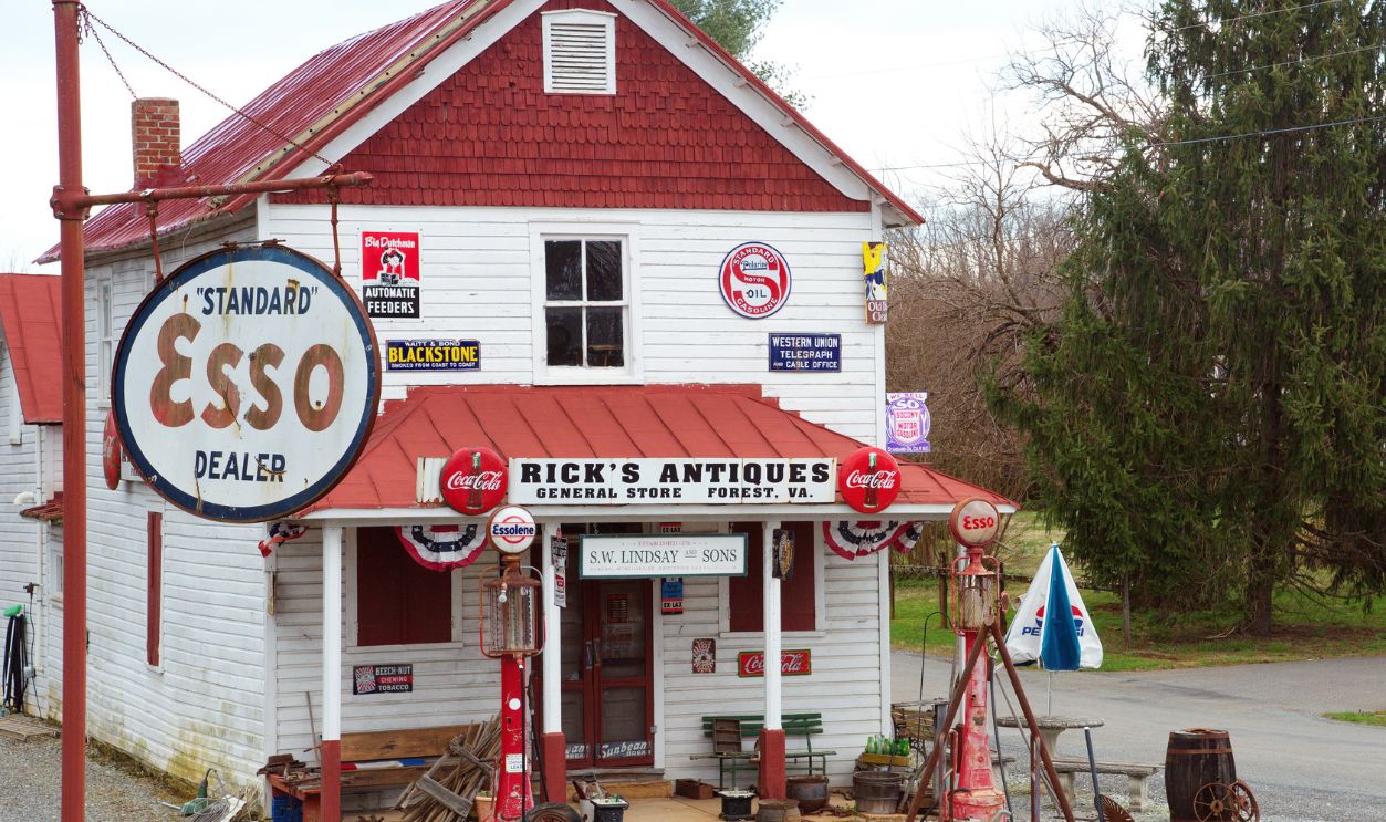 Esso and Exxon Signs