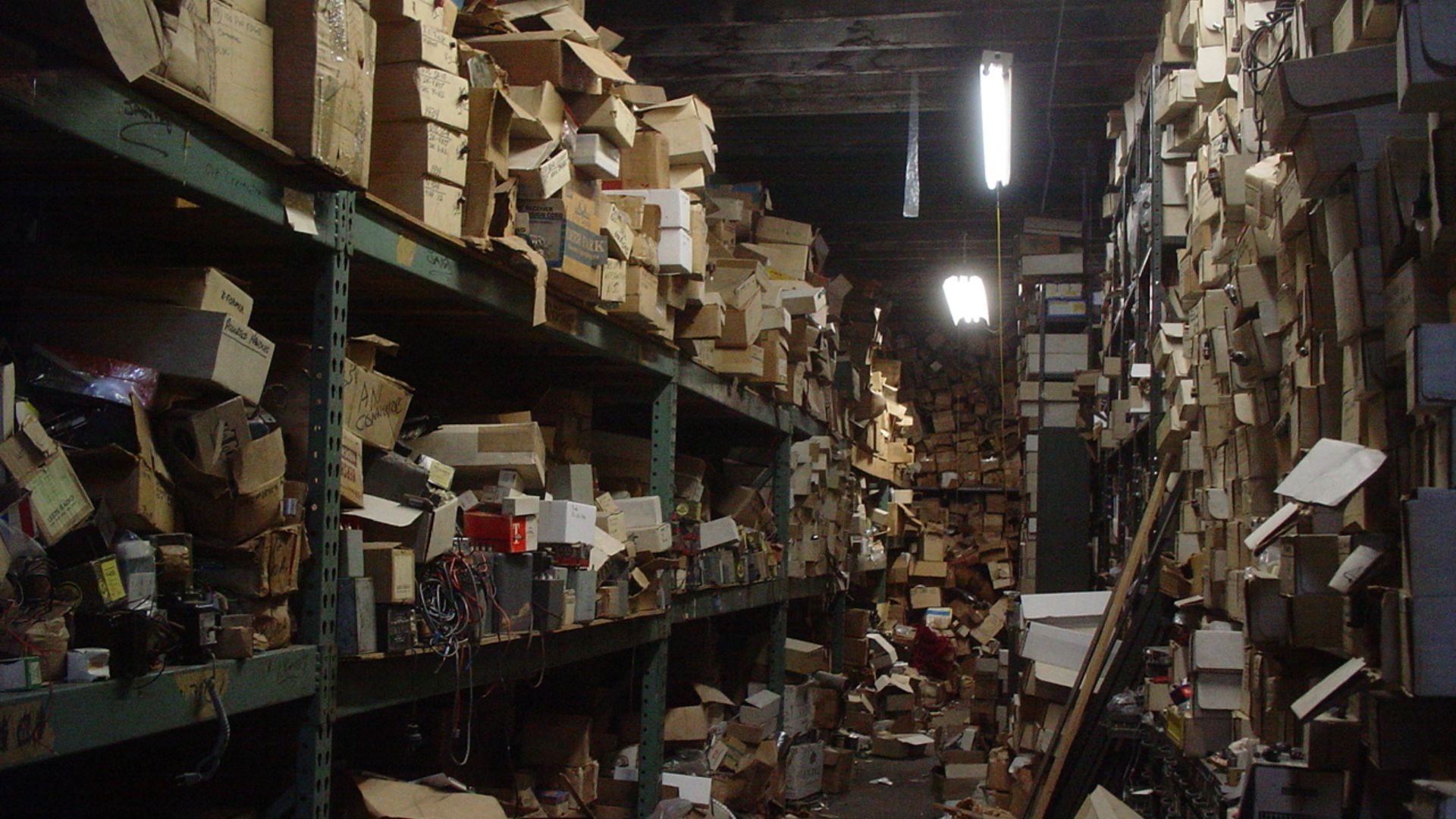 File:Messy storage room with boxes.jpg