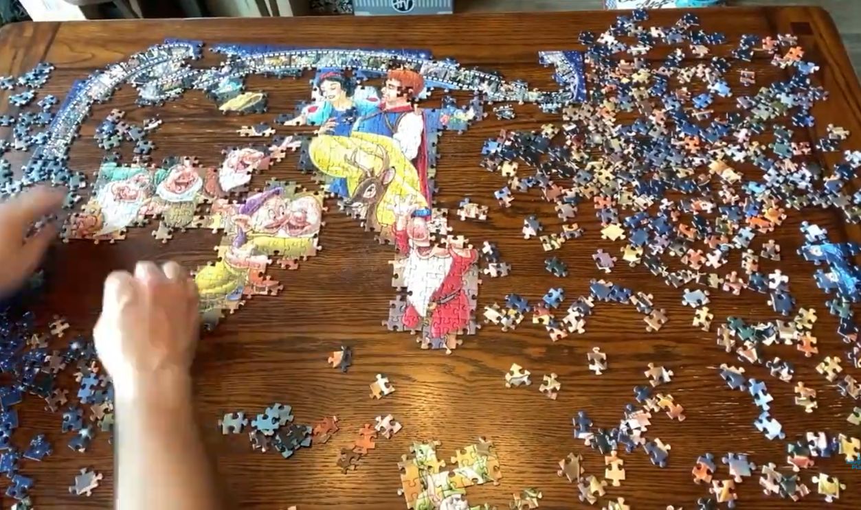 Walt Disney’s ‘Snow White And The Seven Dwarfs’ Puzzle 