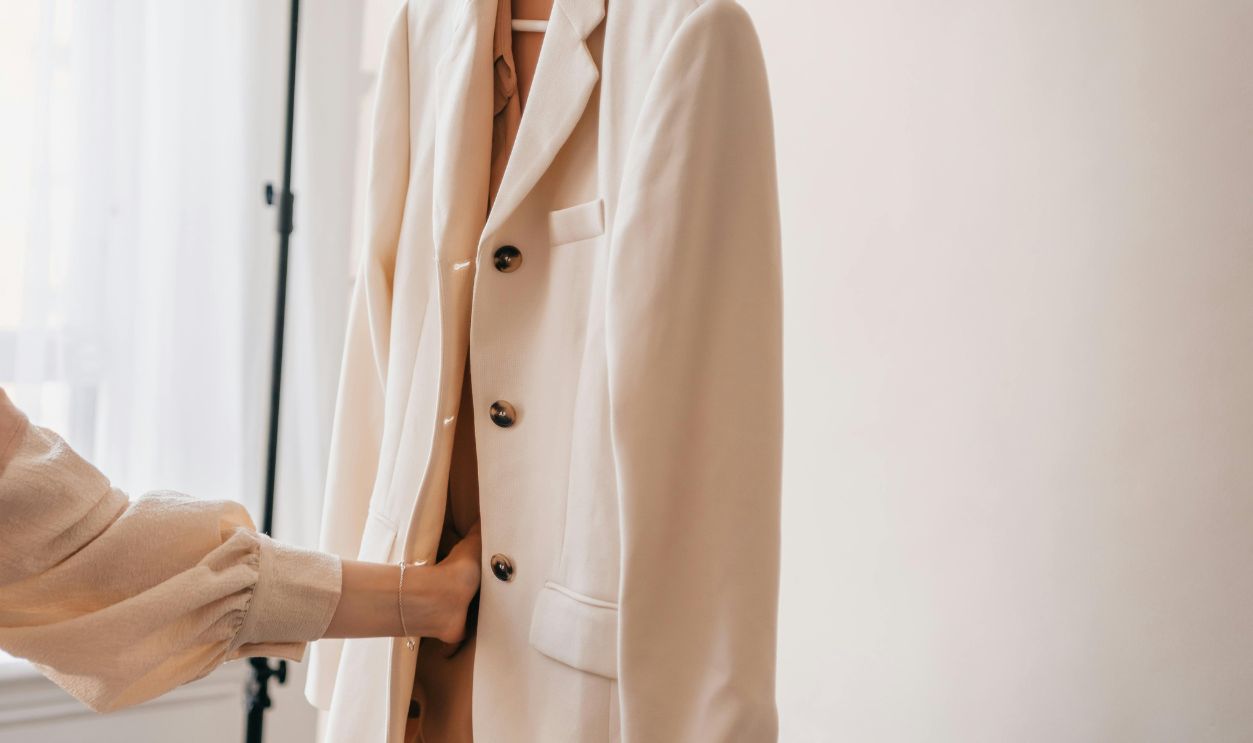 Avoiding Visible Designer Labels (Cont.)