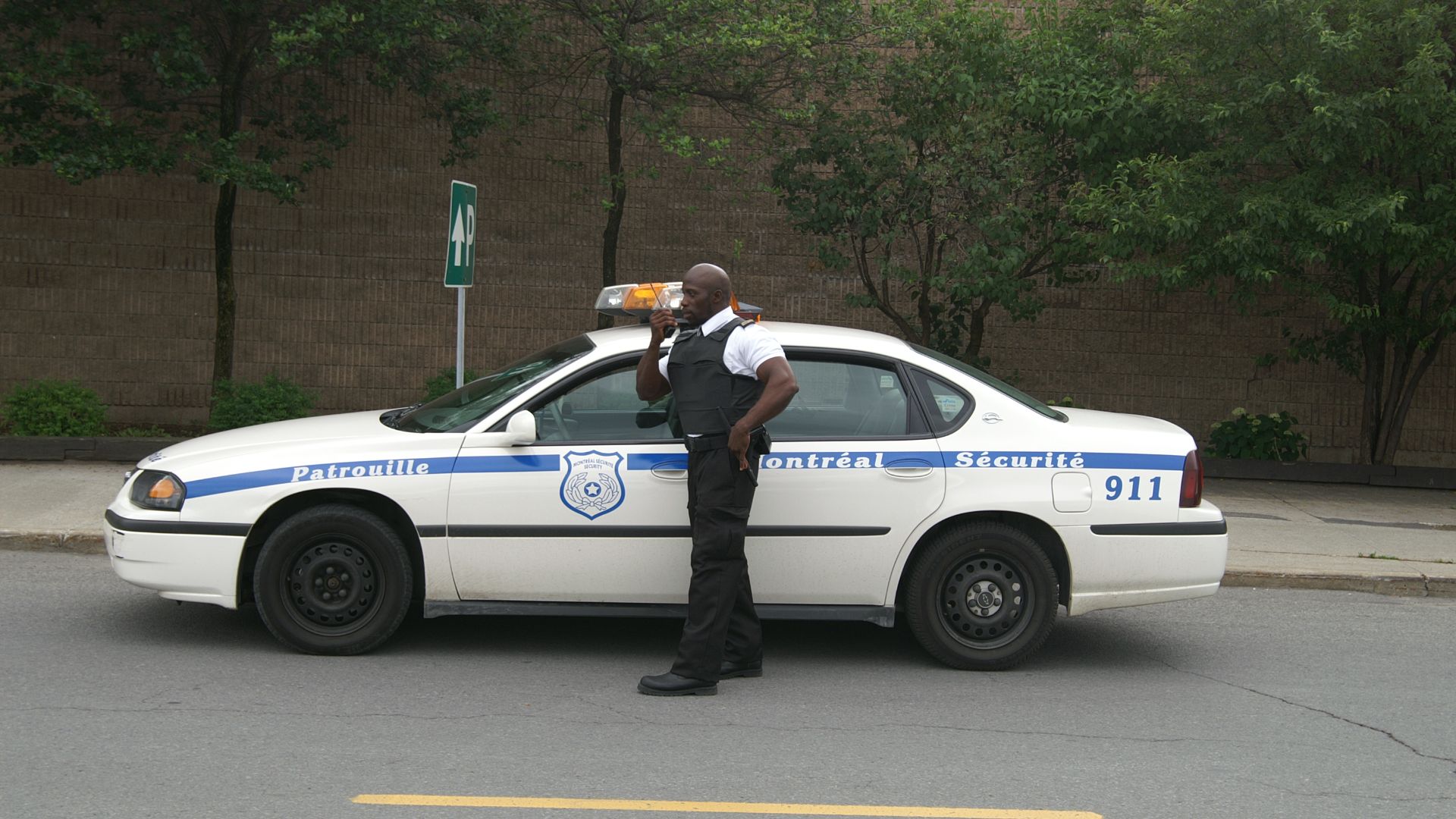 File:Montreal Security 2009 067.jpg