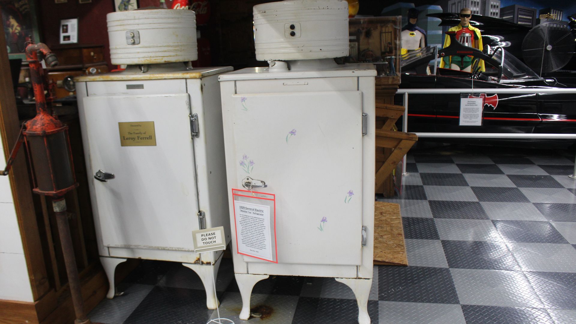 File:1929 General Electric 'Monitor Top' Refrigerator, Tallahassee Automobile Museum.jpg