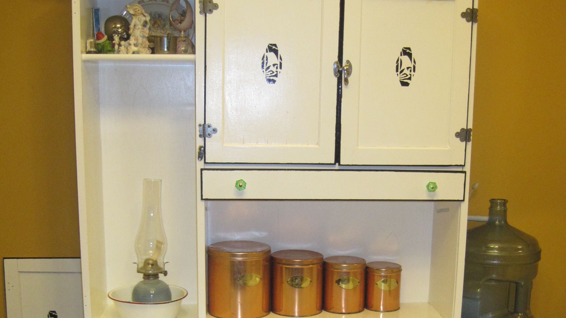 File:Hoosier Cabinet.JPG