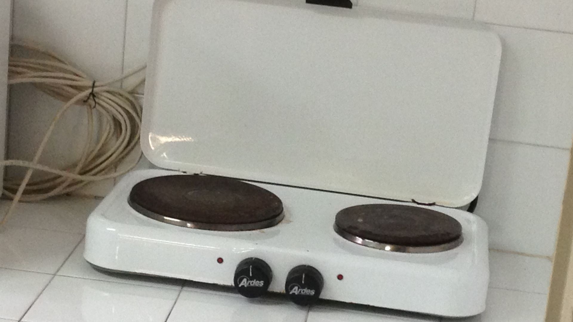 File:Fornelli elettrici Ardes.jpg