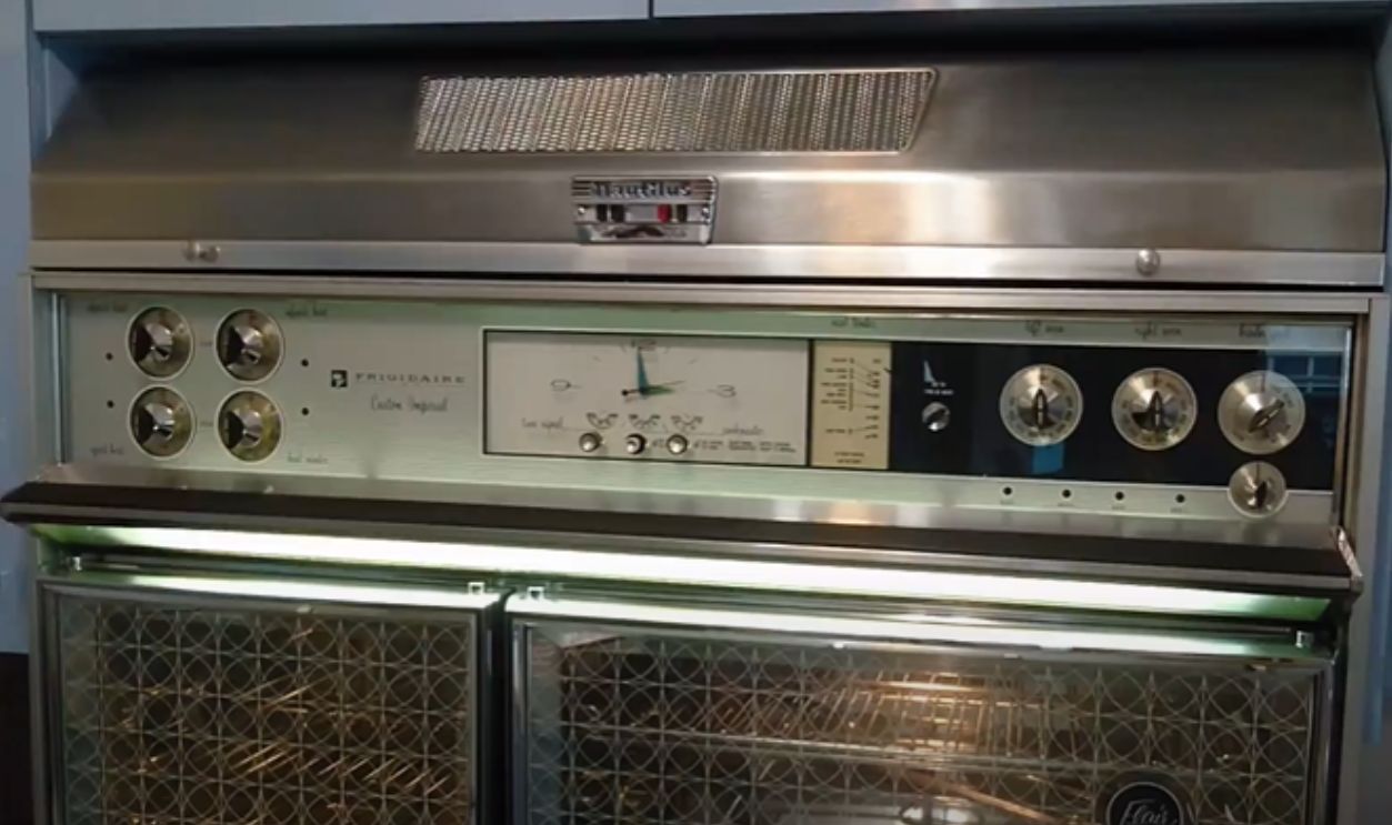 Frigidaire Flair Range (1960s)