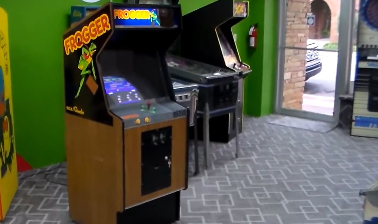 Frogger (Sega/Gremlin, 1981)