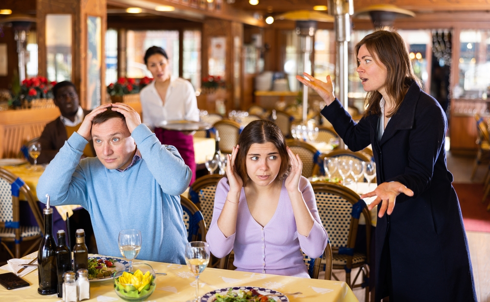 Shutterstock 2131212587