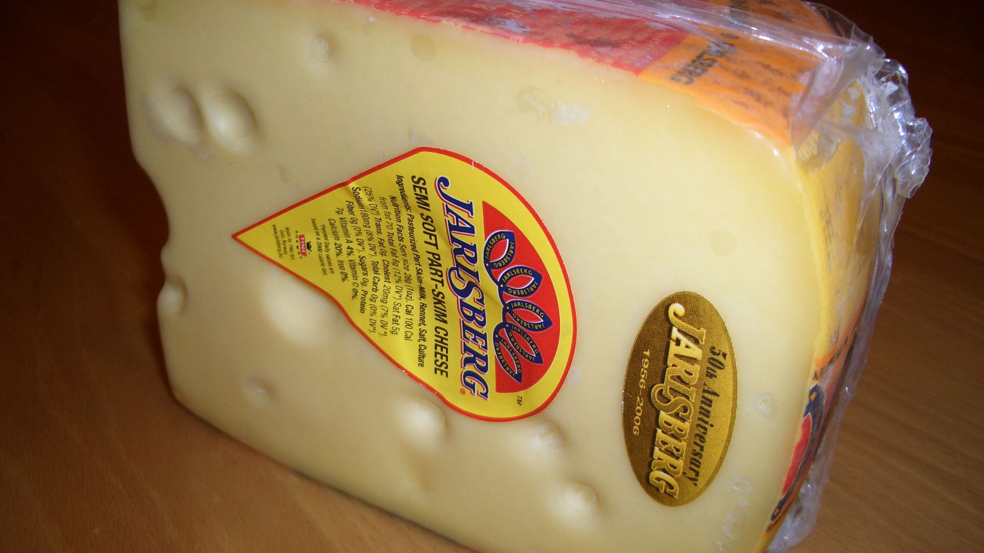 File:Jarlsberg cheese.jpg