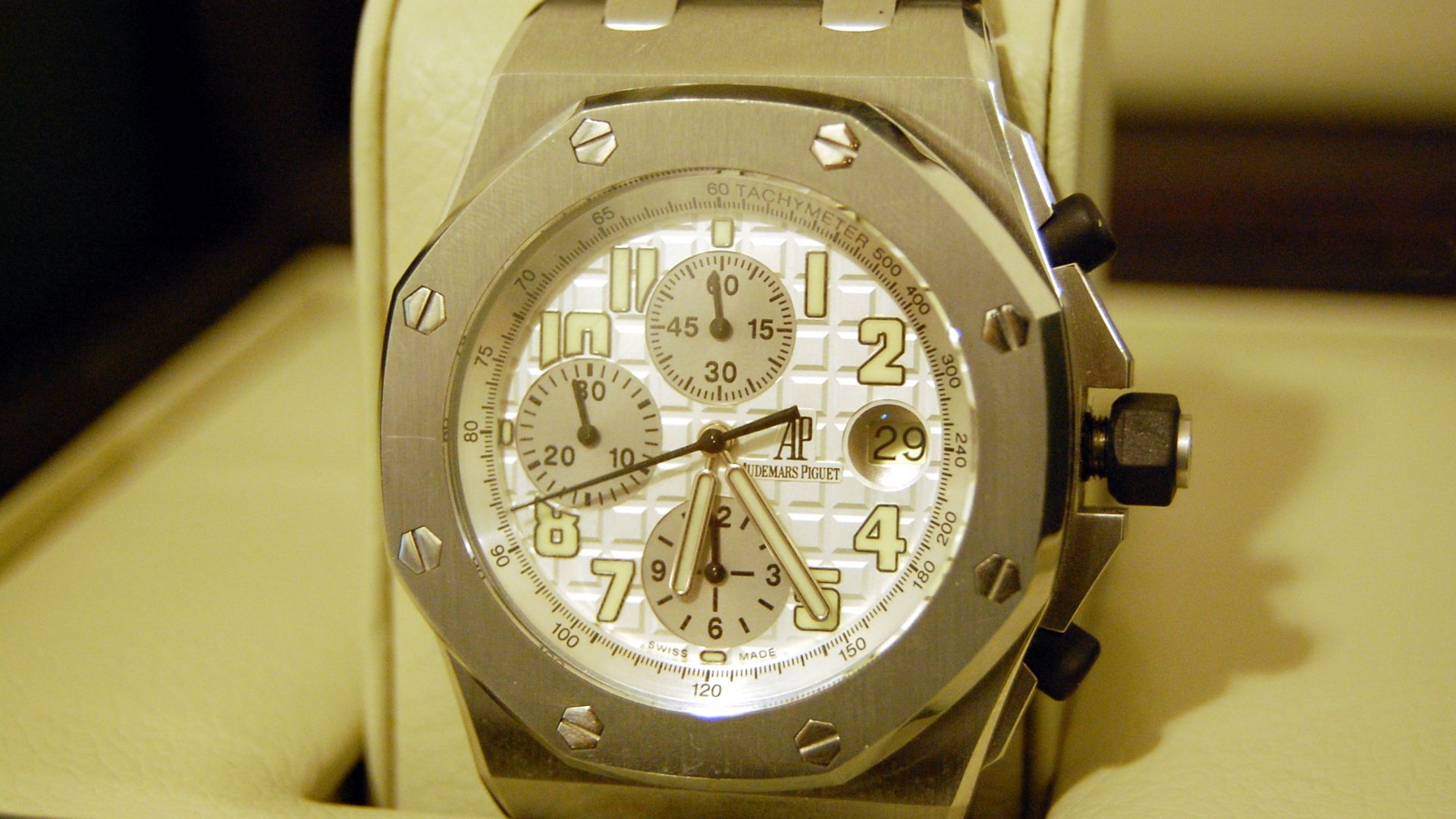 File:Royal Oak Offshore watch by Audemars Piguet.JPG