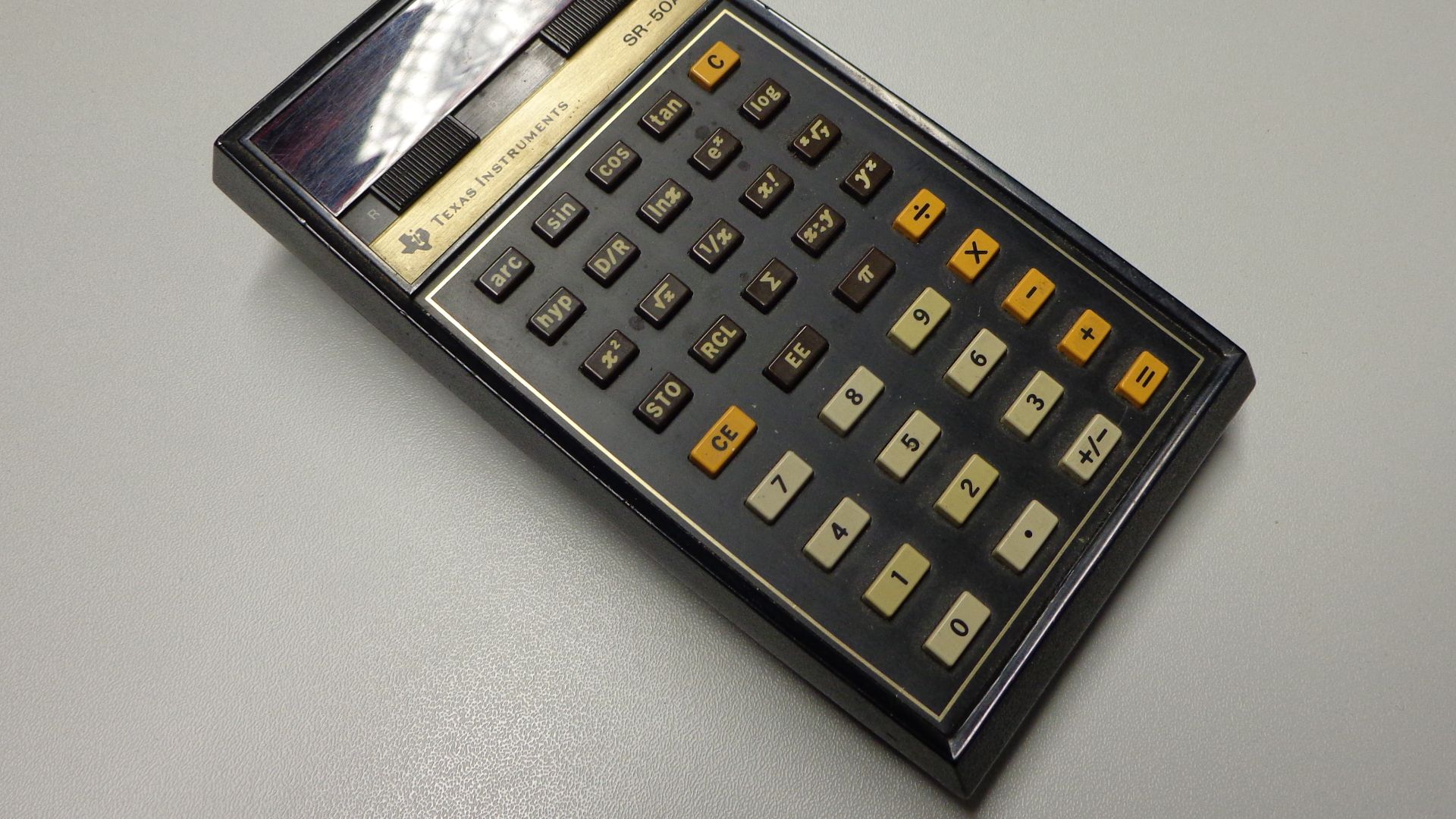 File:Taschenrechner Texas Instruments SR - 50 A 002.JPG