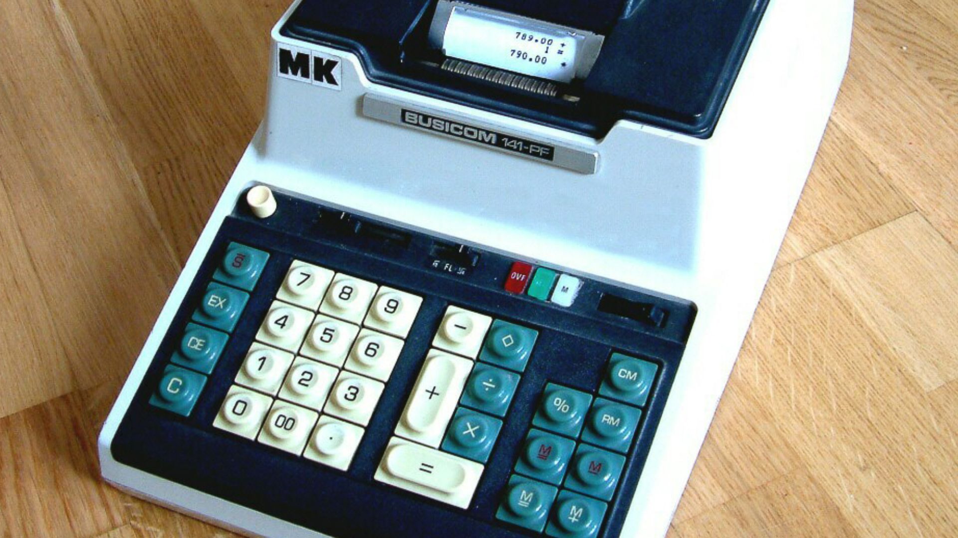 File:Busicom 141 PF 1.jpg