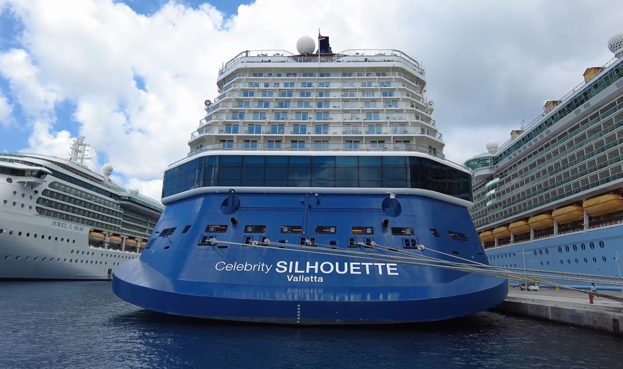 Loyalty Programs & Perks for Frequent Cruisers