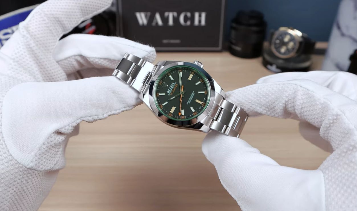 Rolex Milgauss Watch—Specs