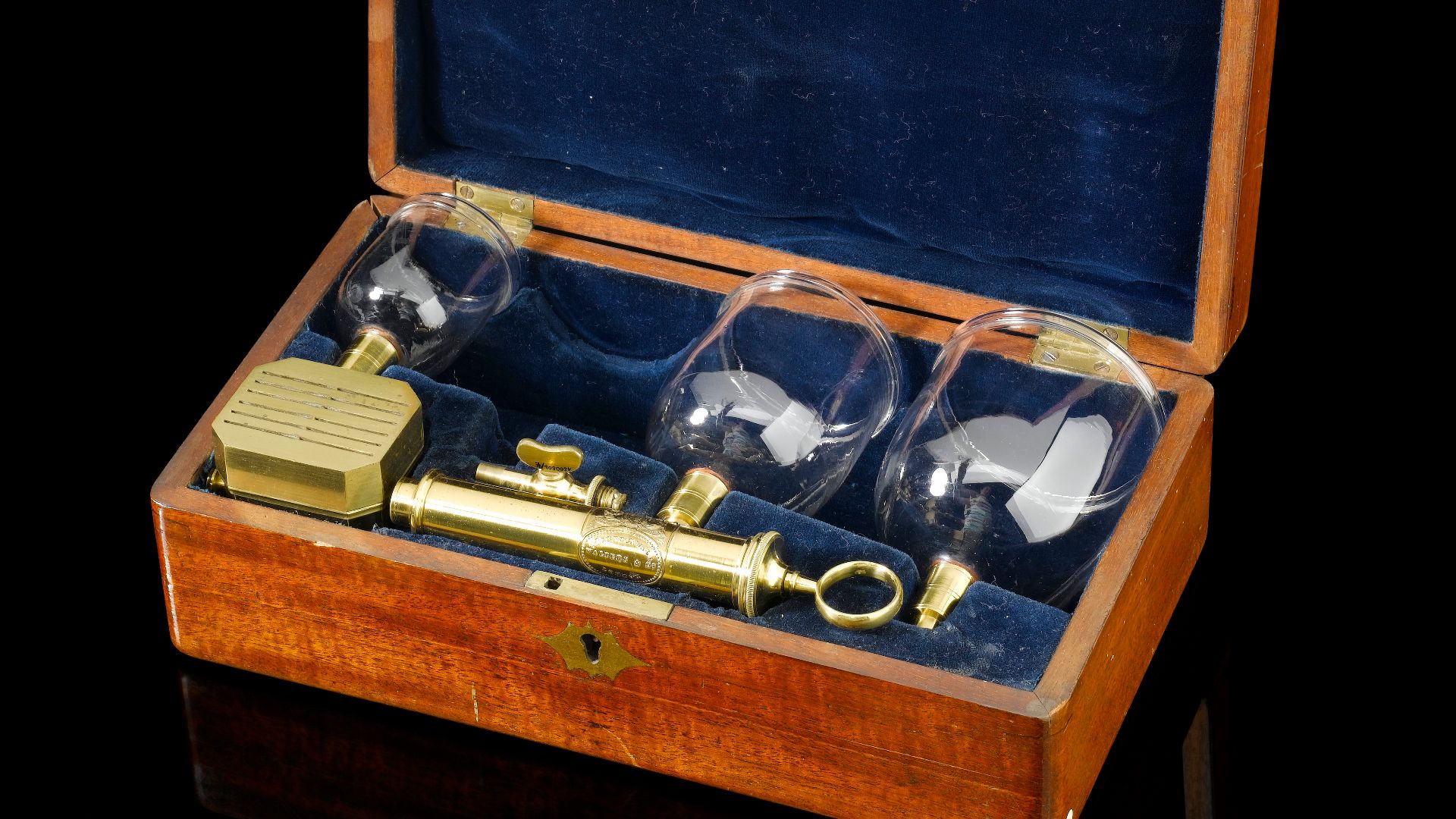 File:Cupping set, London, England Wellcome L0057732.jpg