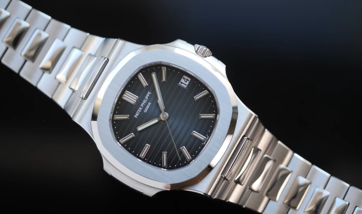 Patek Philippe Nautilus Watch—Specs