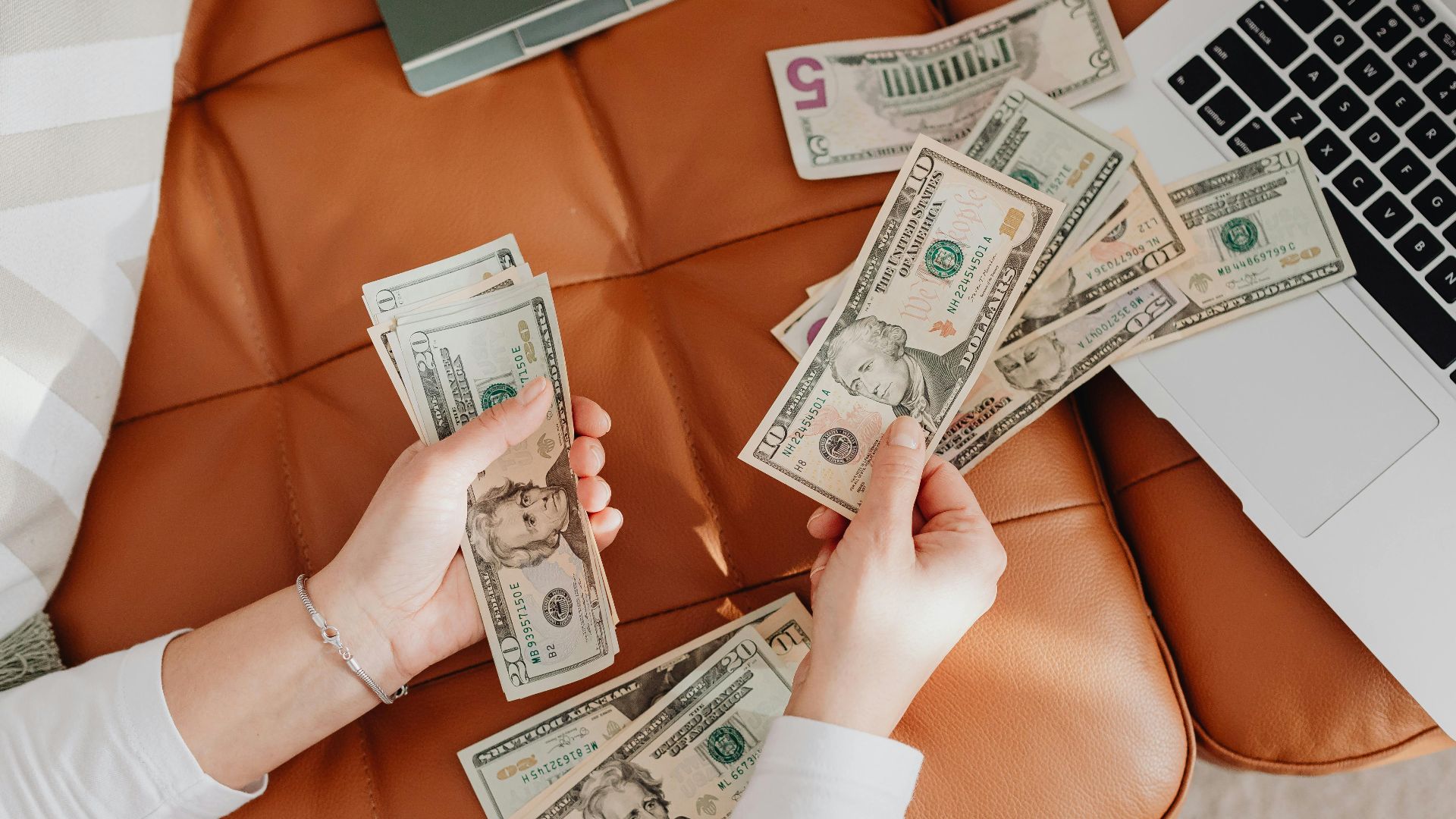 Photo By: Kaboompics.com