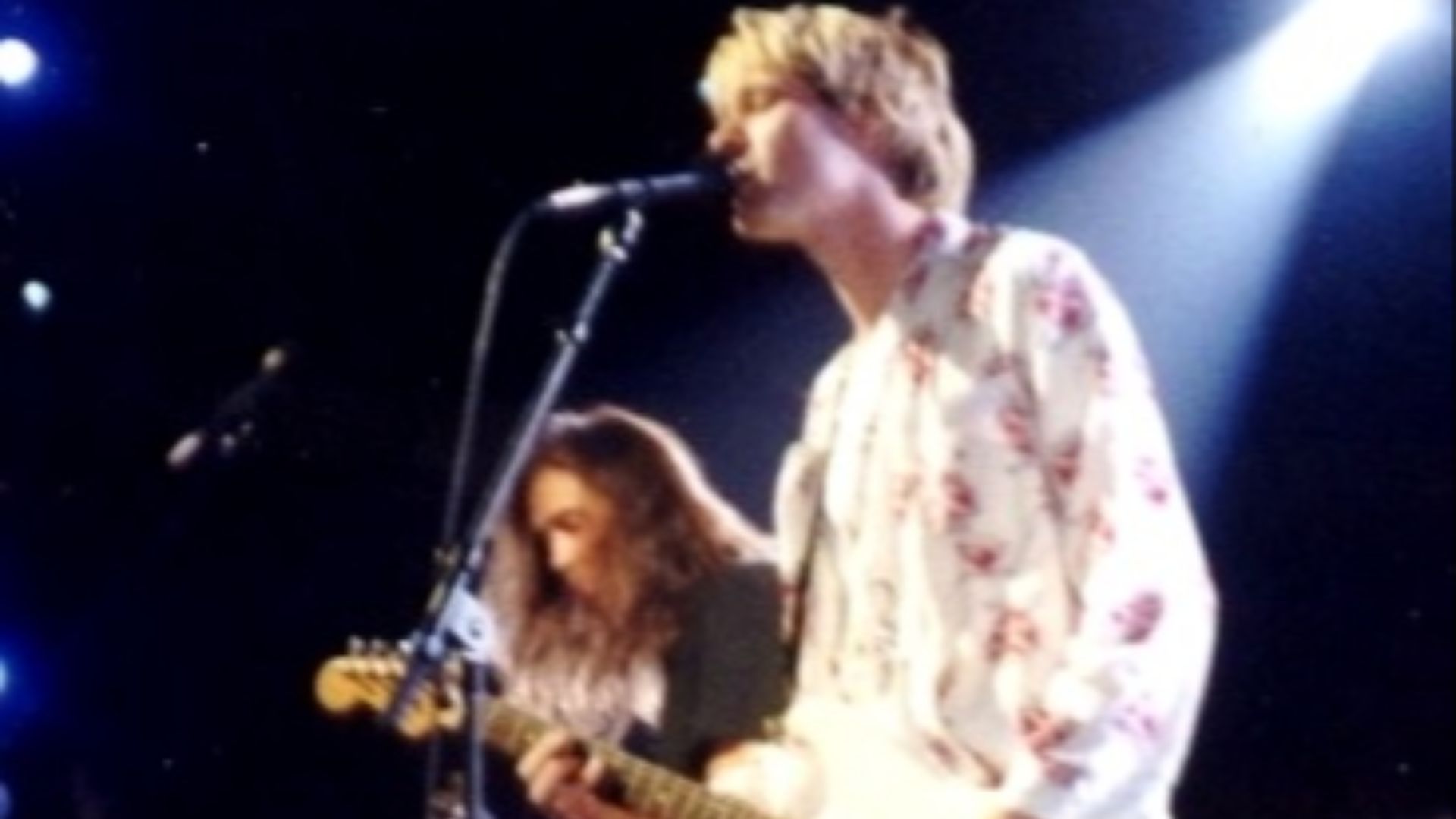 File:Nirvana around 1992.jpg