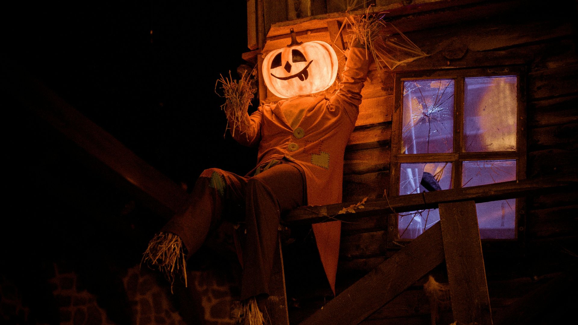 lit Jack-o-lantern decor