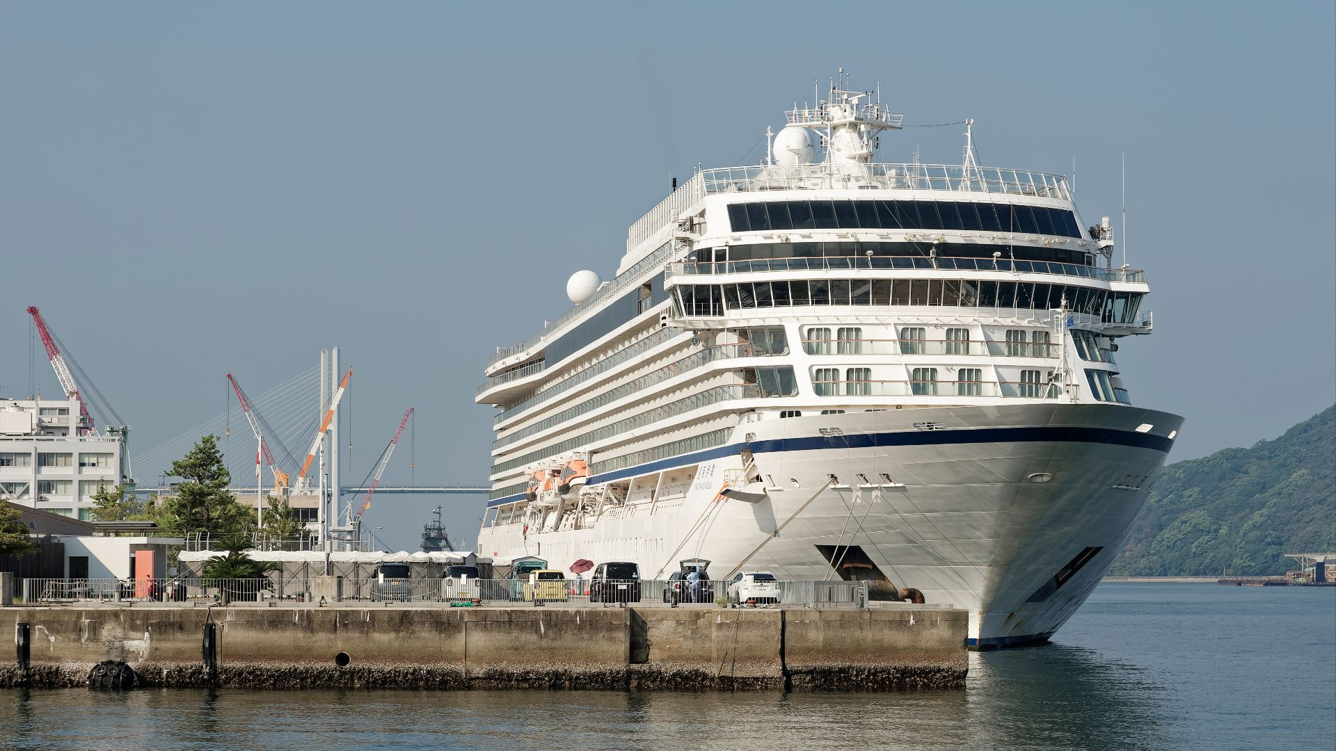 File:Cruise ship in the Port of Nagasaki, 20240814 0829 3199.jpg