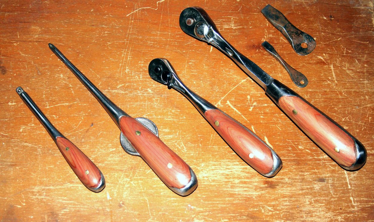 H.D. Smith “Perfect Handle” Screwdriver Set