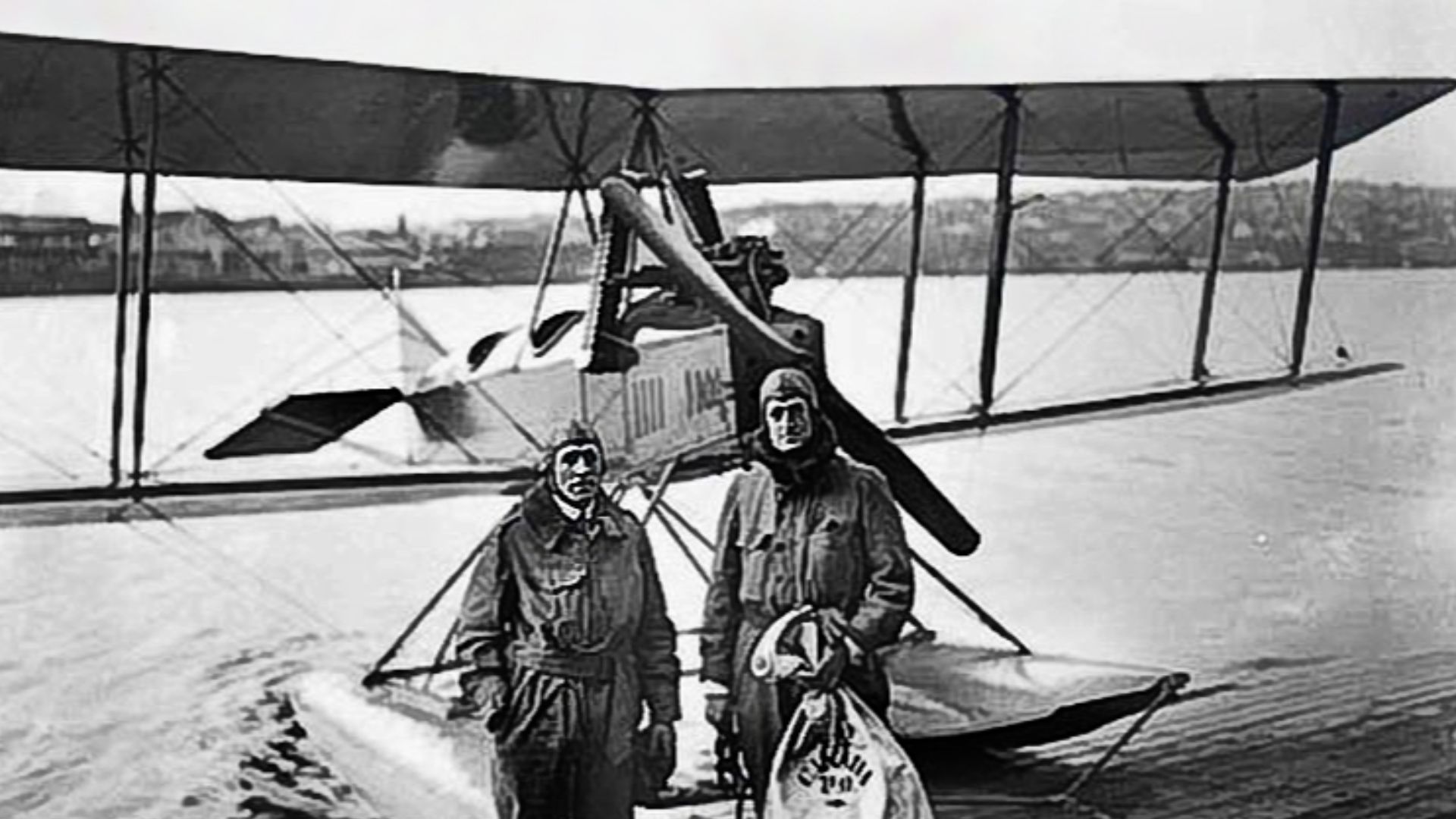 File:First international Airmail flight, 1919.jpg