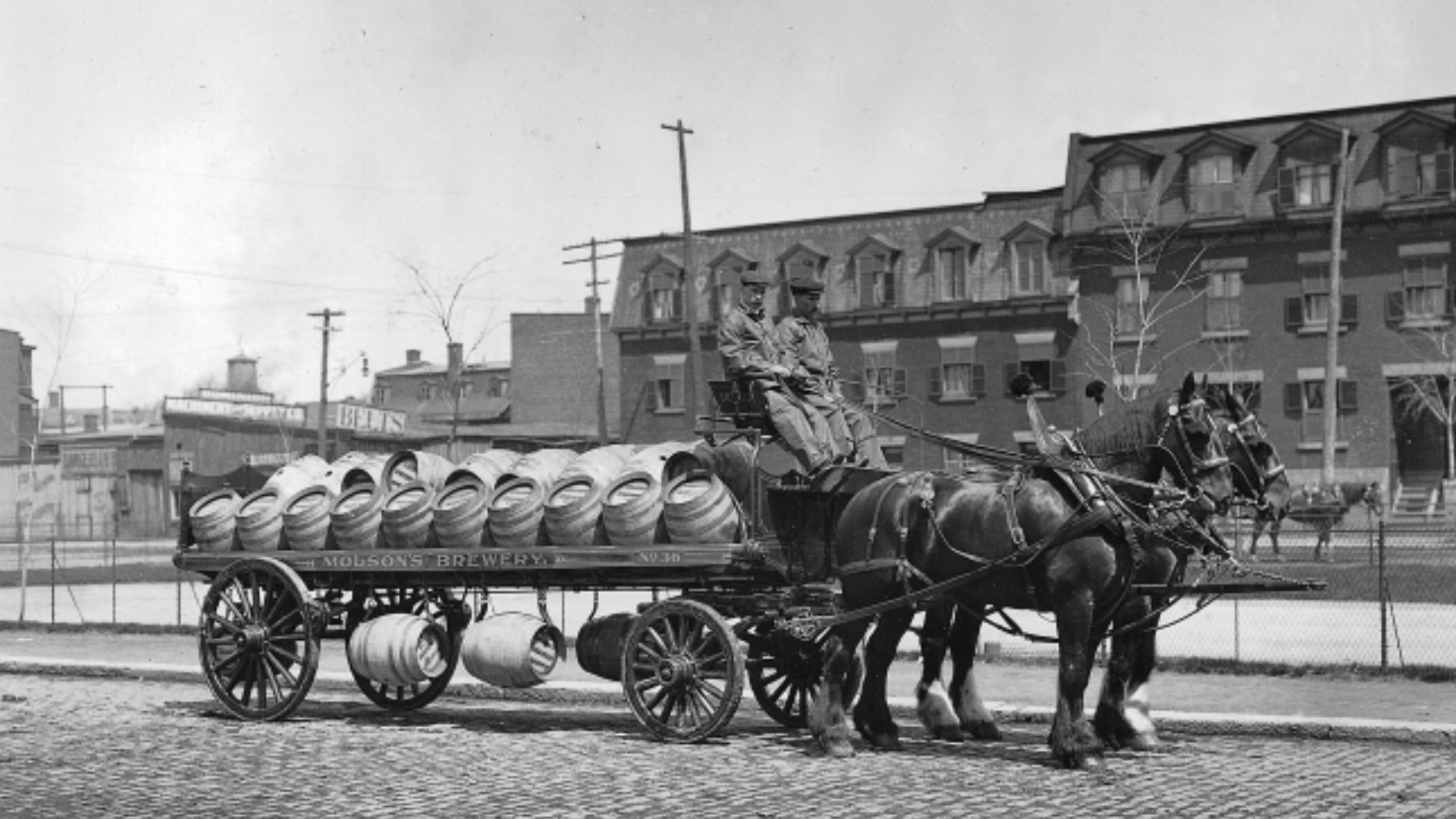 File:Molson's Brewery carriage Montreal 1908.jpg