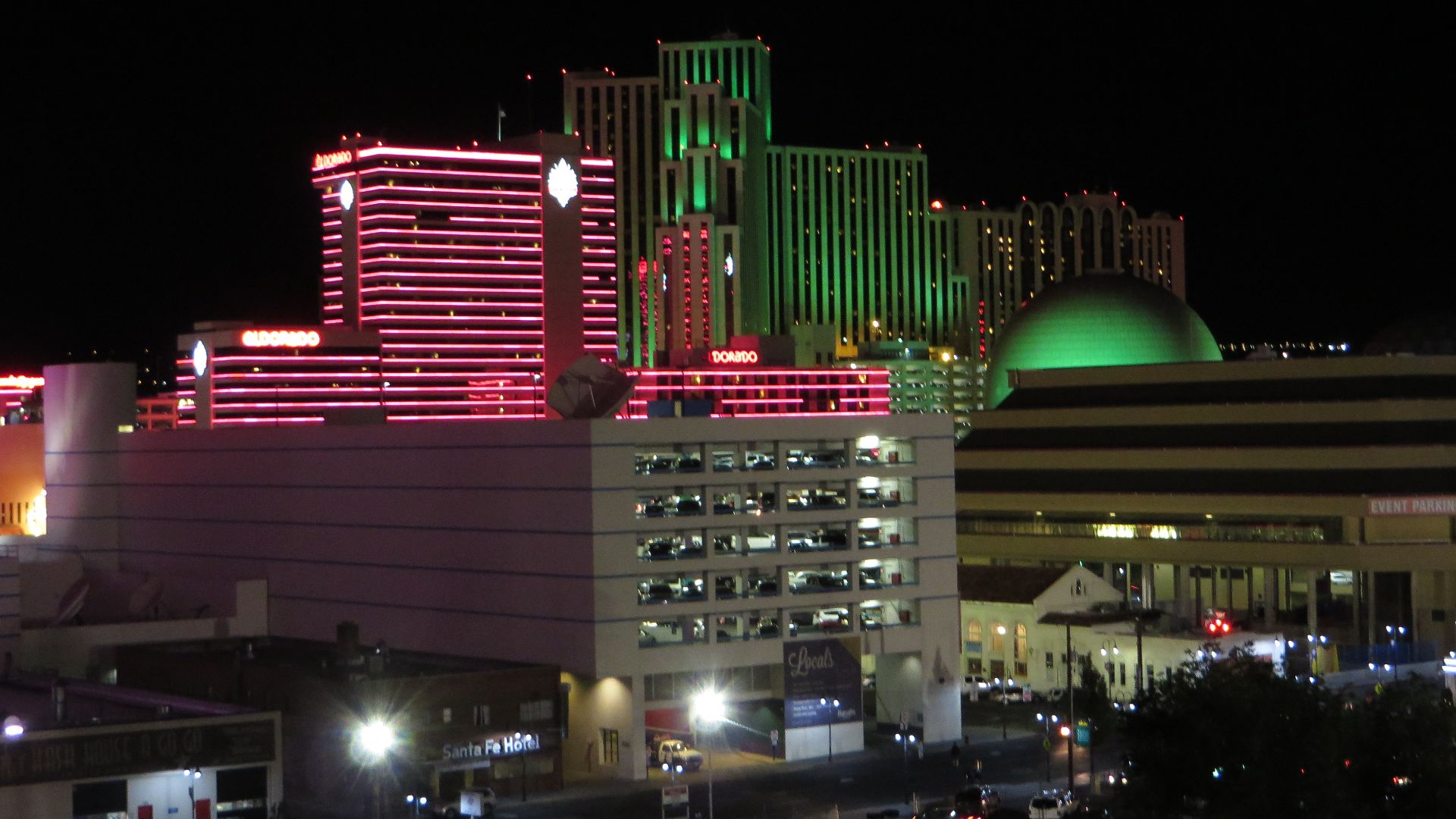 File:Downtown Reno, Nevada (21155329529).jpg