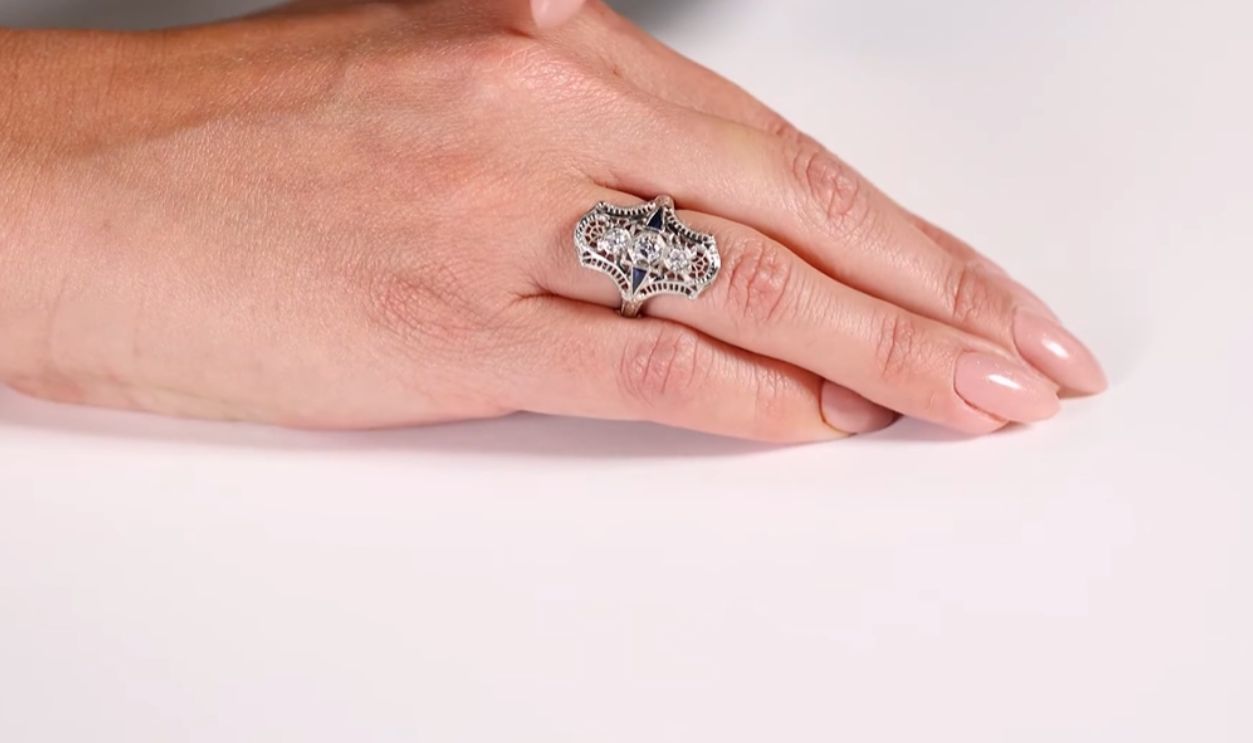 Untitled Design - 2025-09-13T124111.923