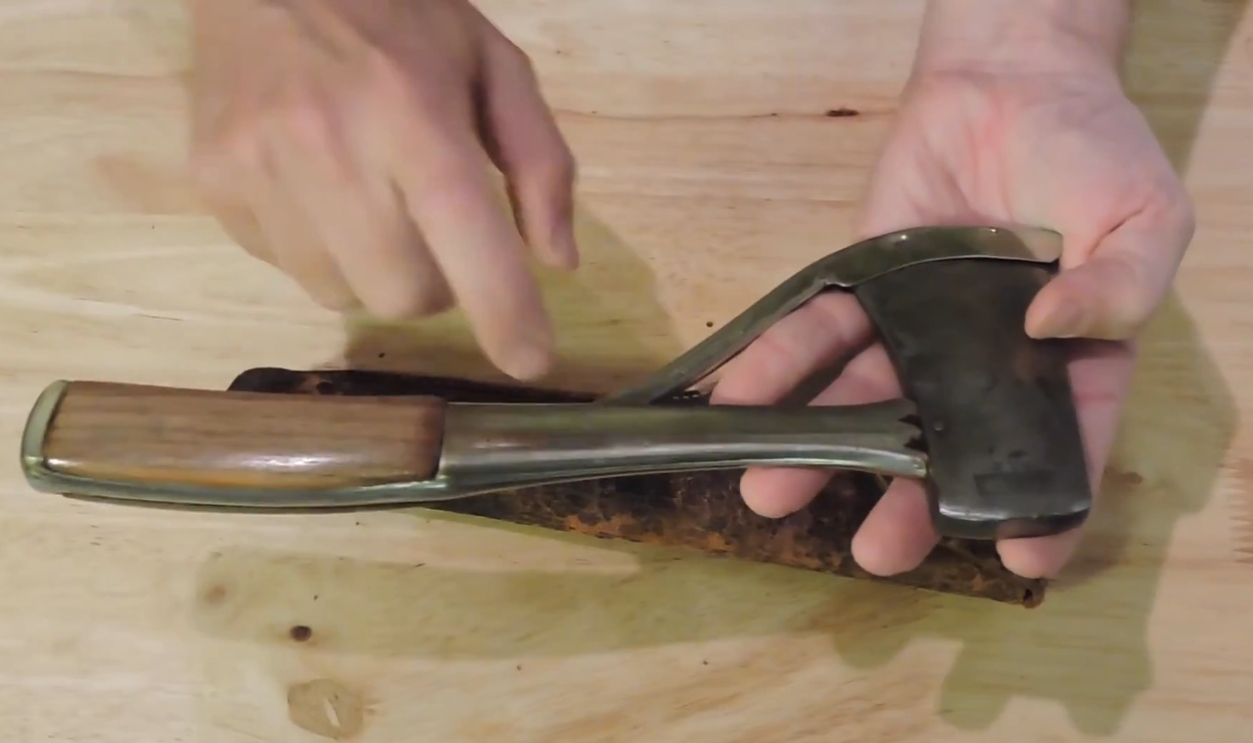 Marbles Safety Hunting Axe Combo (1920s)