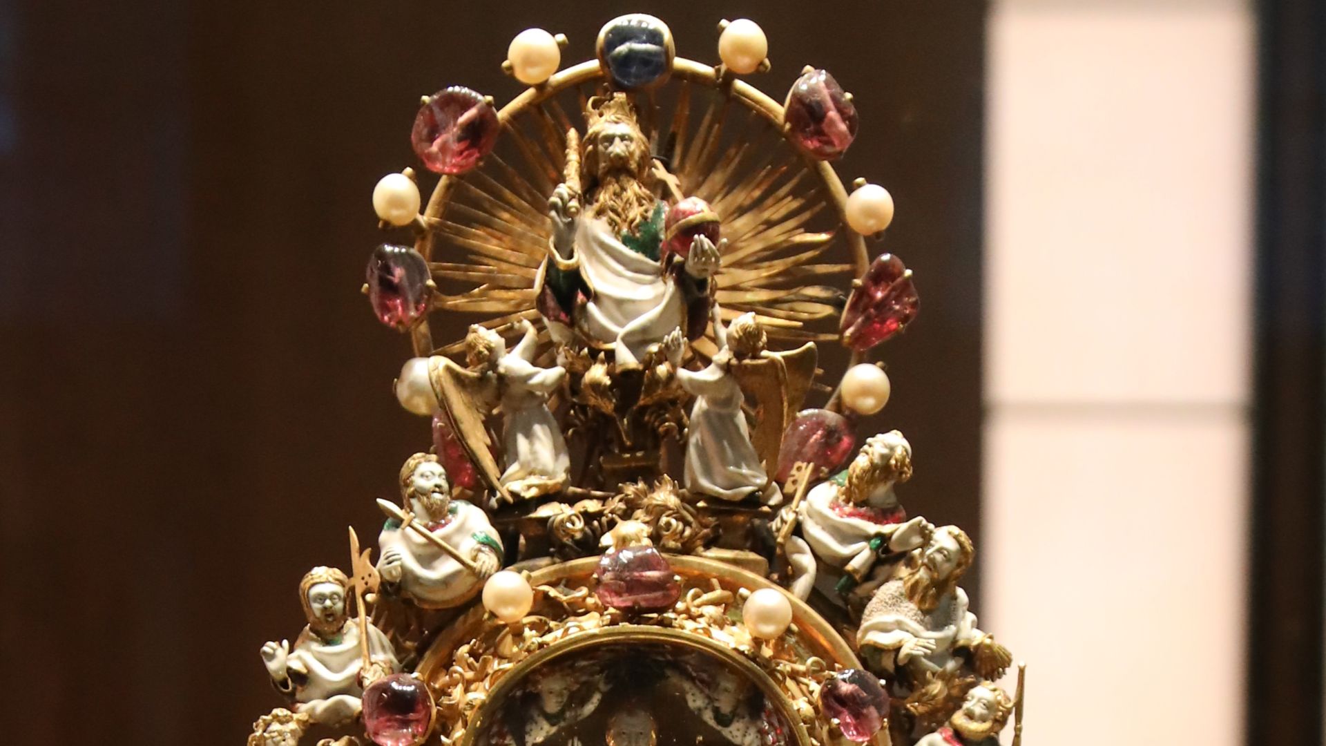 File:Holy Thorn Reliquary front 2018.JPG