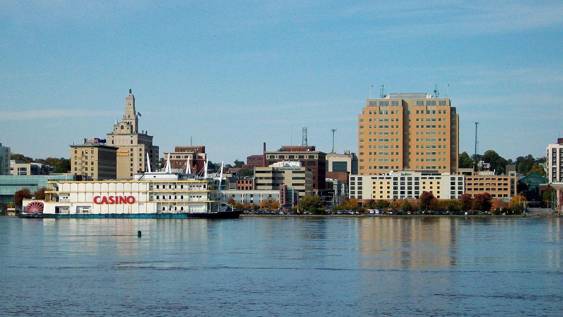 File:Downtown Davenport.jpg