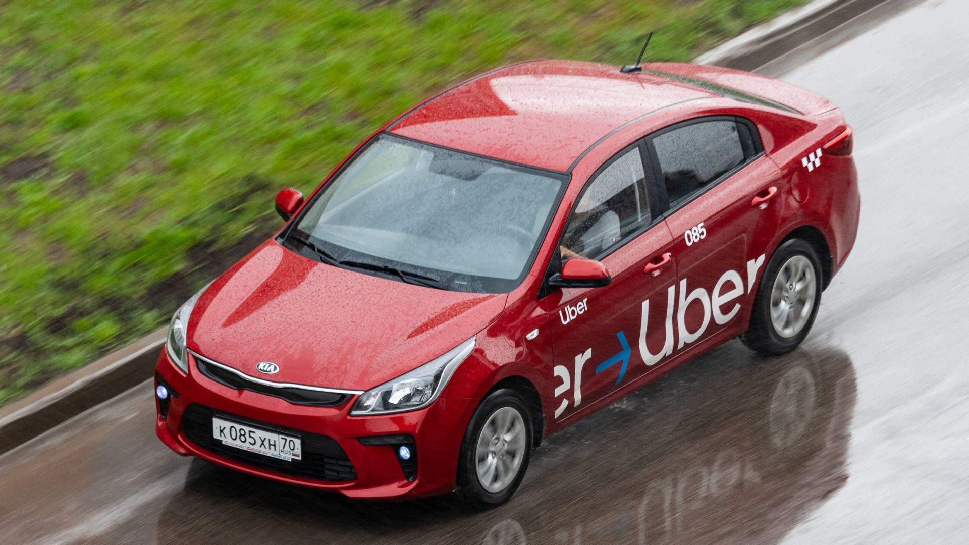 File:Uber taxi in Tomsk 01.jpg