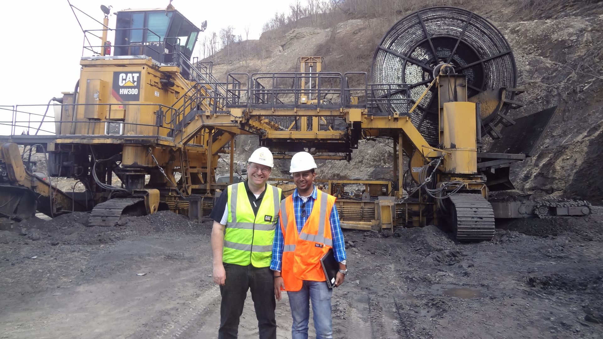 File:Caterpillar Highwall Mine HW300.jpg