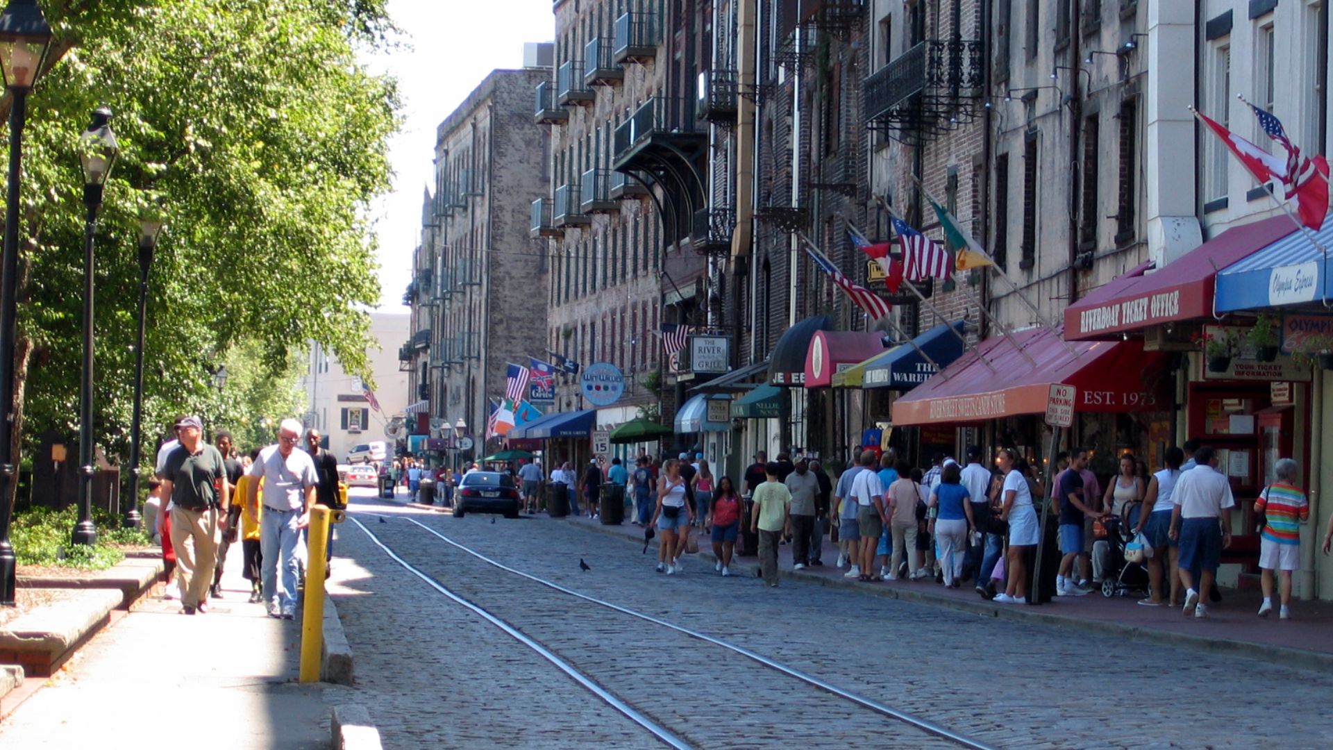 File:Savannah river street.jpg