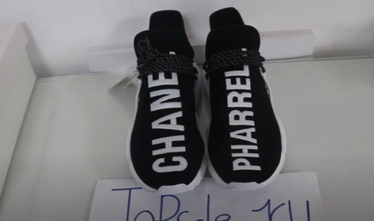 Adidas NMD R1 Pharrell x Chanel